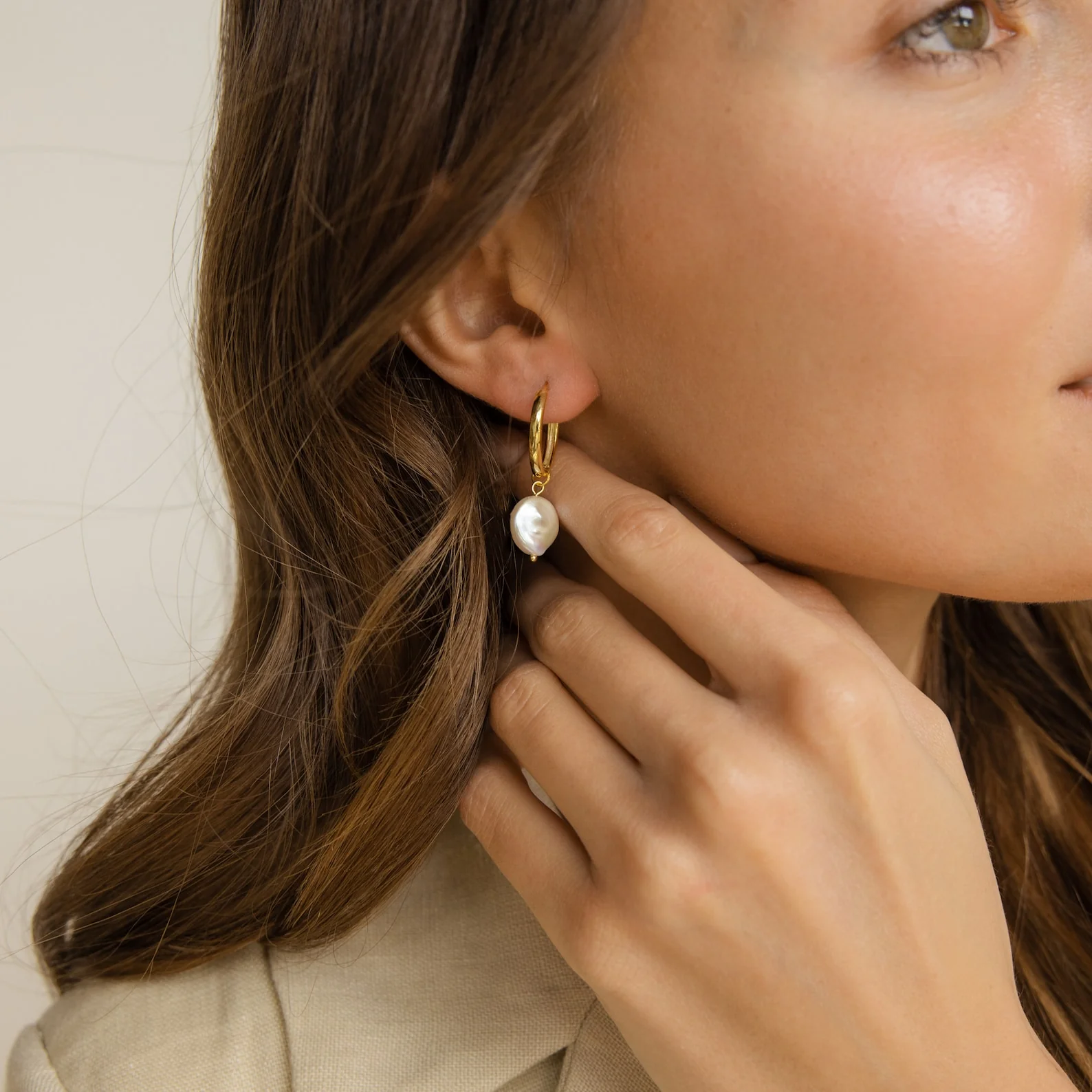 Pearl Drop Earrings Set - Image 5