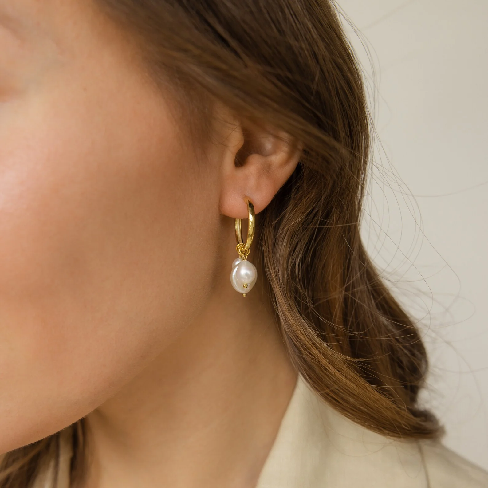 Pearl Drop Earrings Set - Image 8