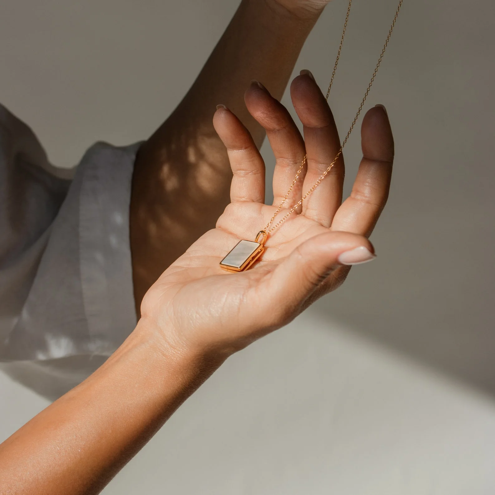Pearl Locket Necklace in 18K Gold - Image 2