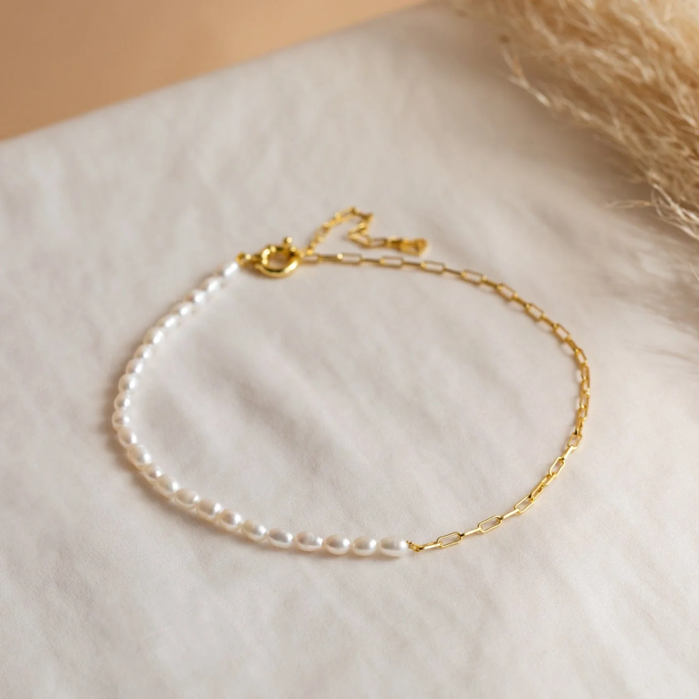 Pearl & Paperclip Chain Necklace - Image 5