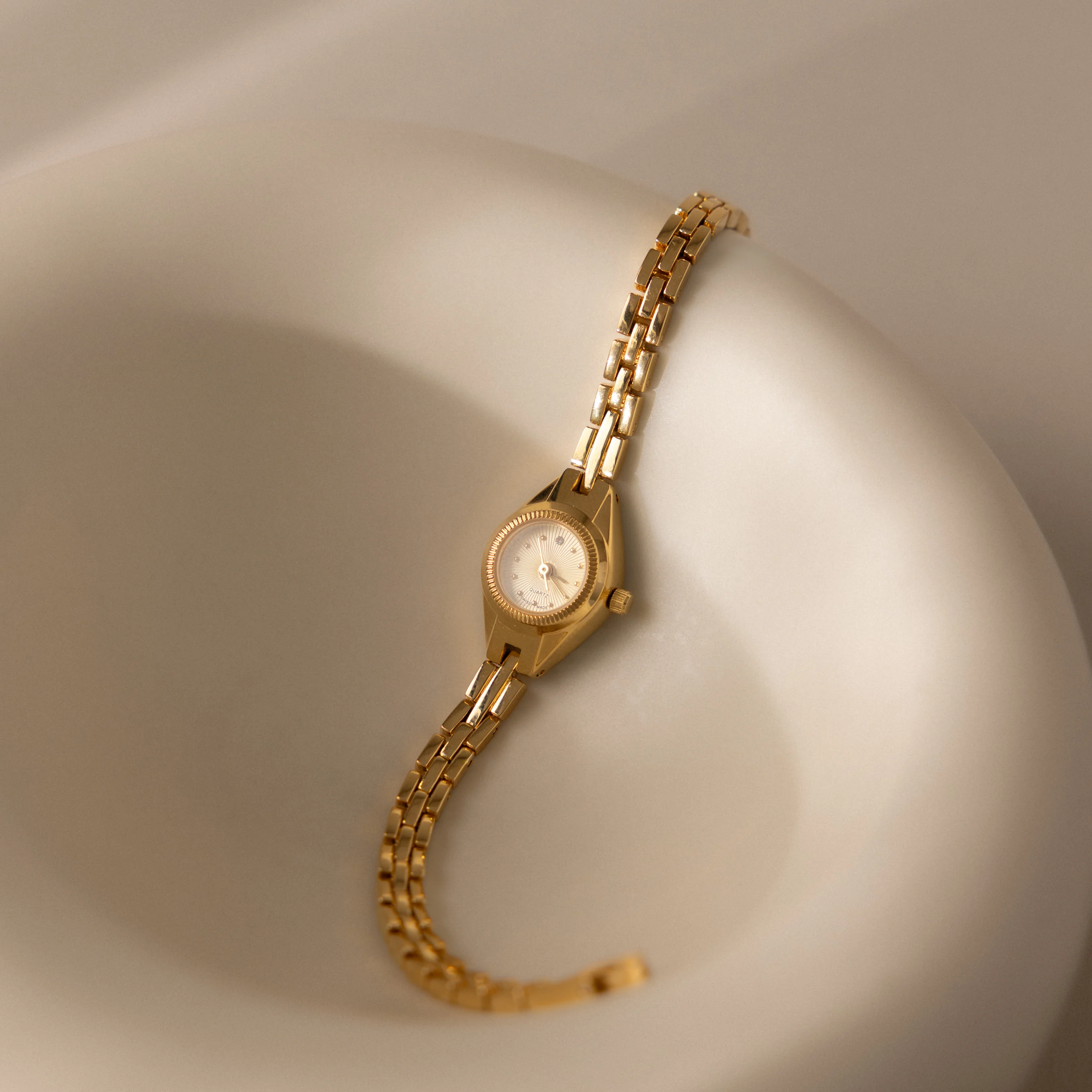 Petite Round Timepiece - Image 3