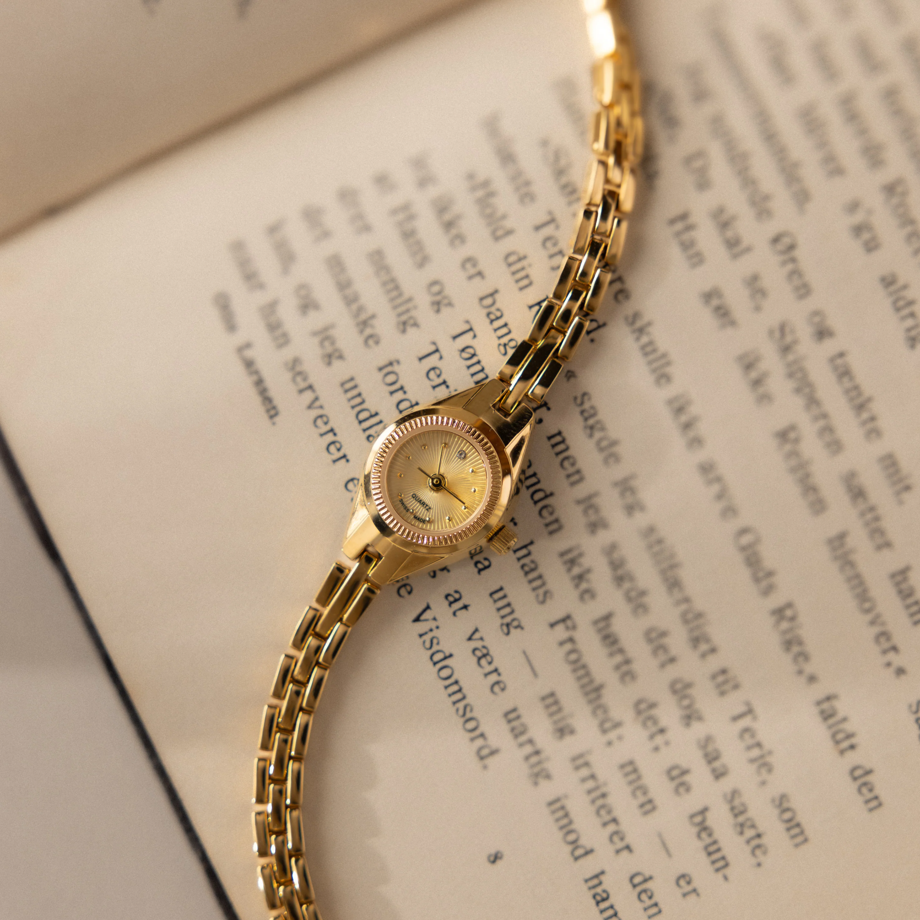 Petite Round Timepiece - Image 5