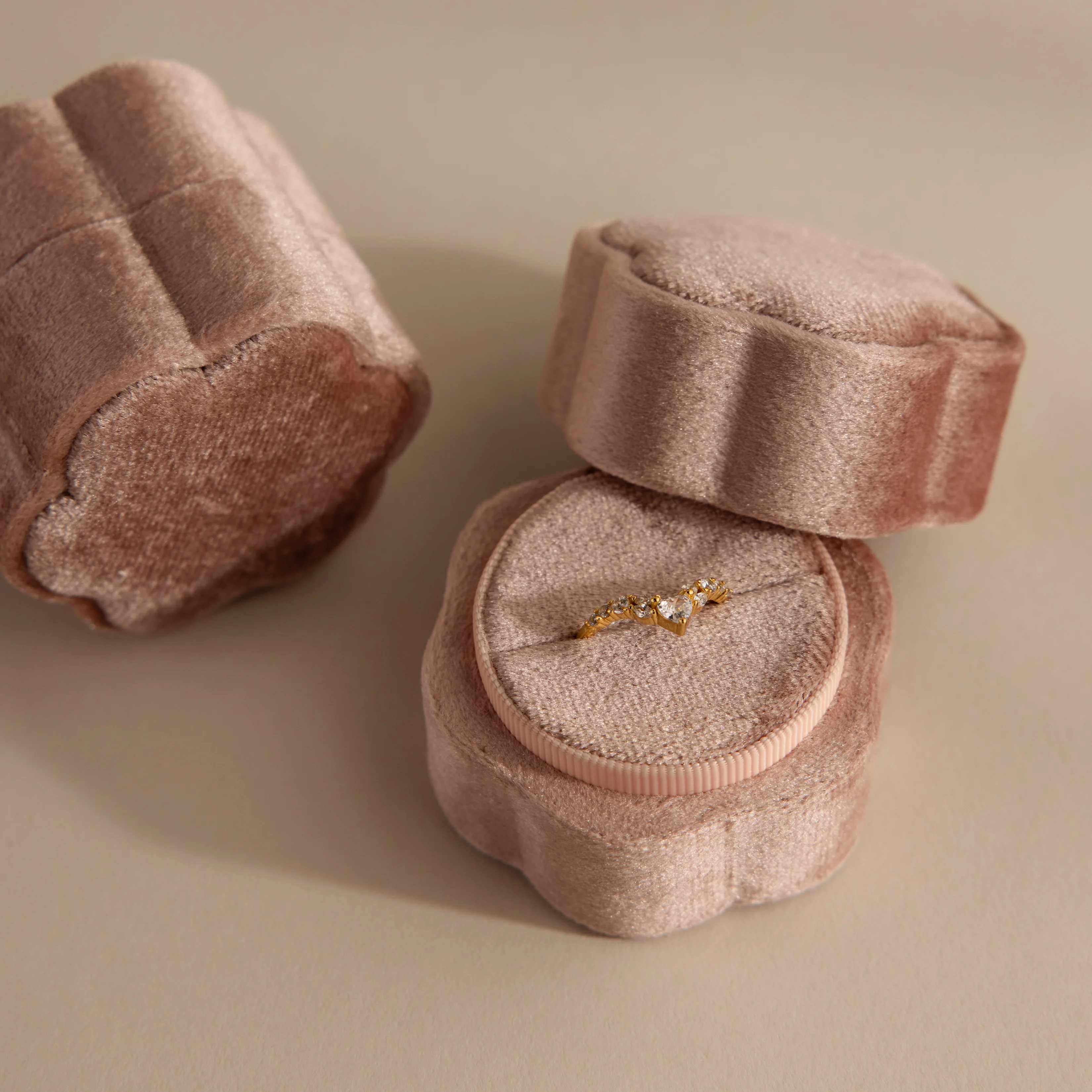 Pink Flower Velvet Ring Box - Image 5
