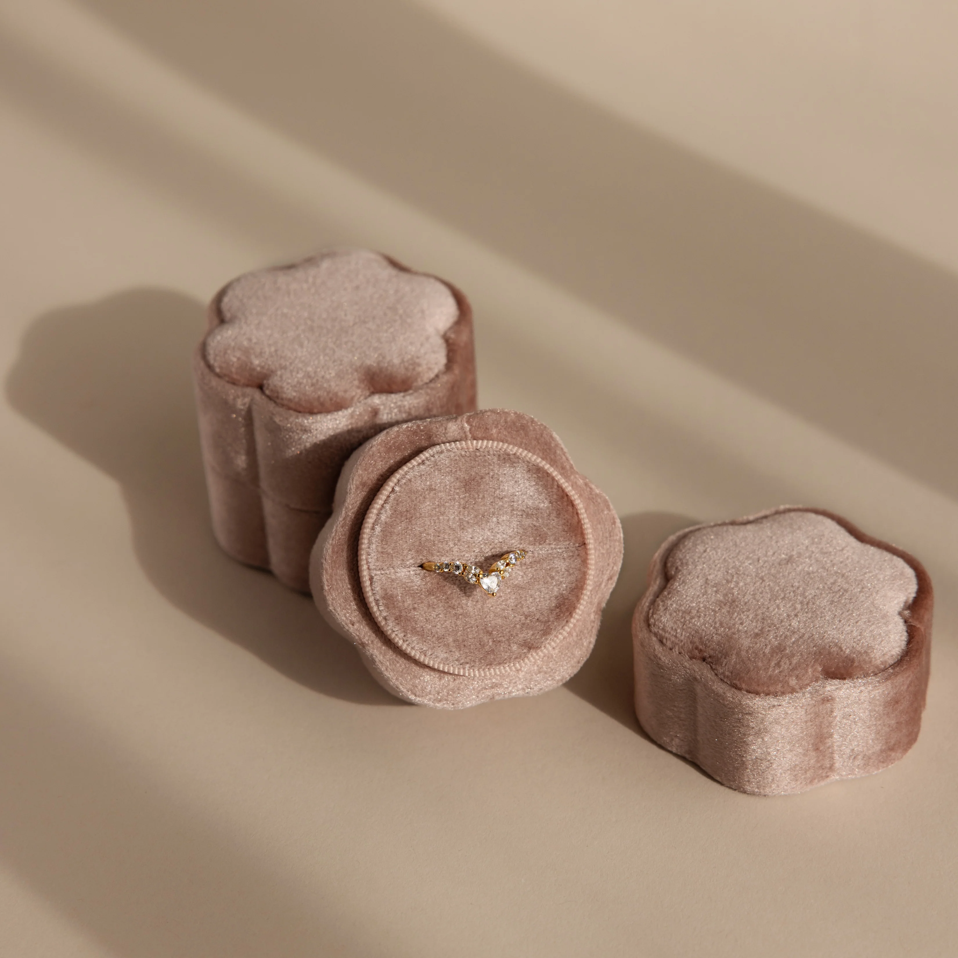 Pink Flower Velvet Ring Box - Image 6