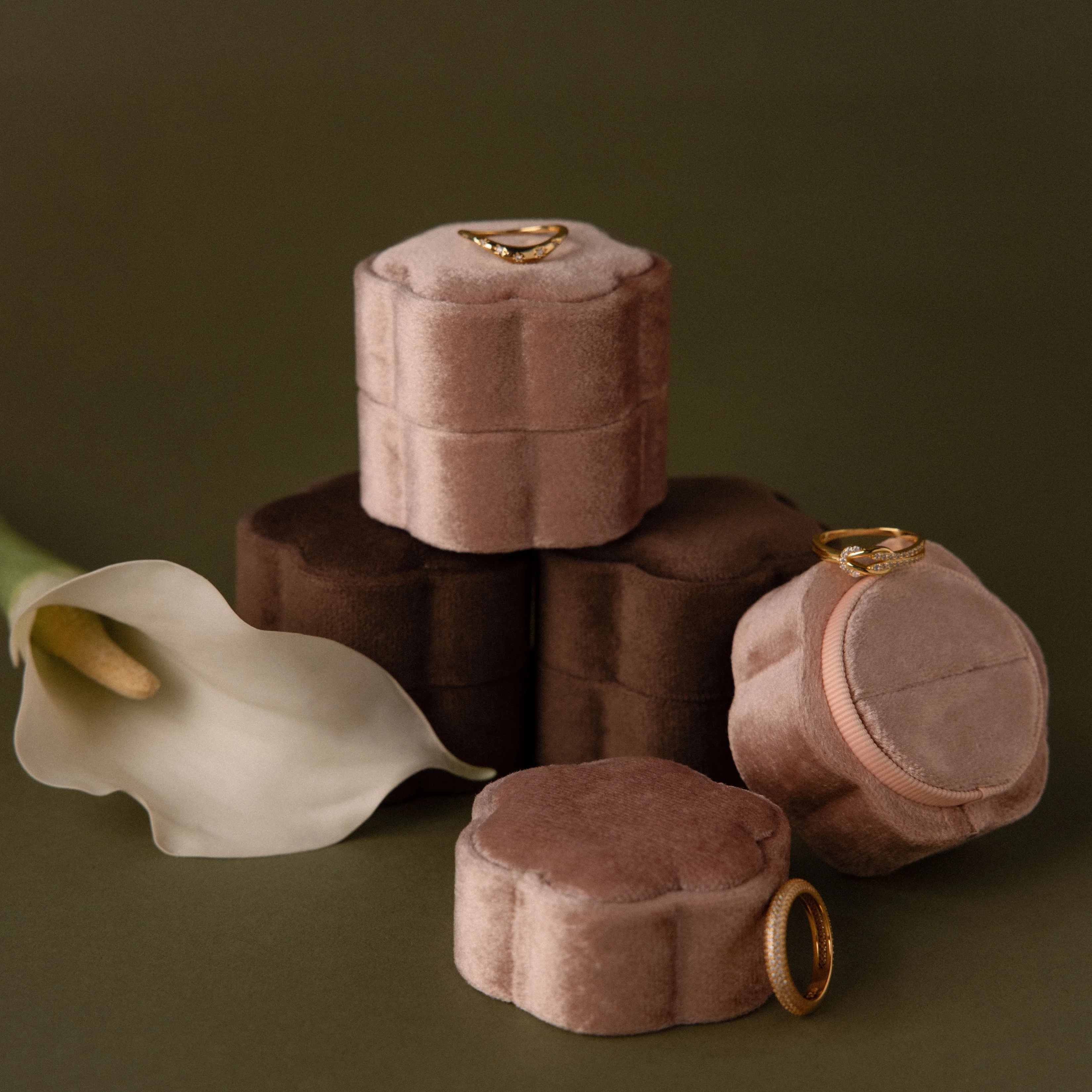 Pink Flower Velvet Ring Box - Image 7