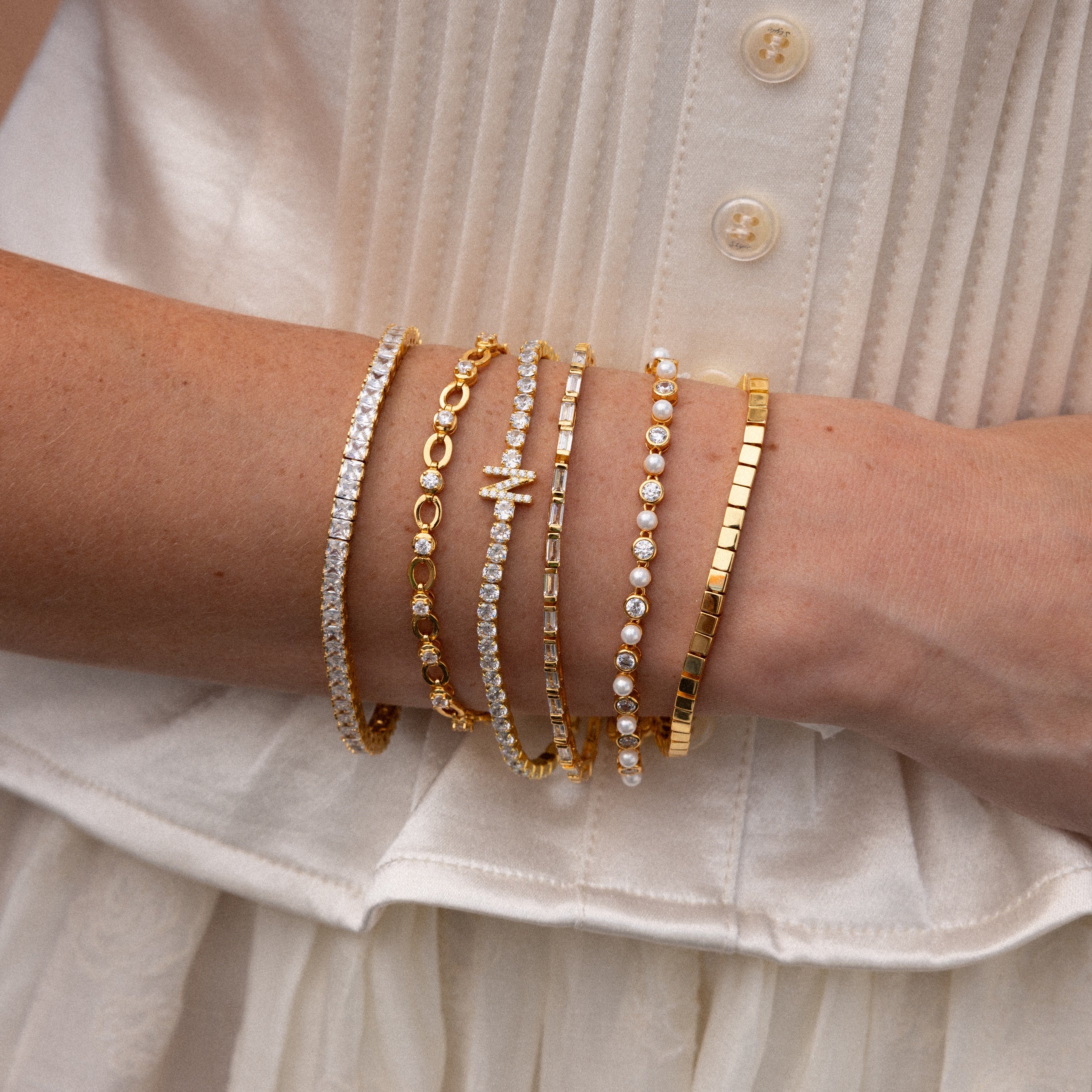 Princess Diamond Tennis Bracelet in 18K Gold - Image 4