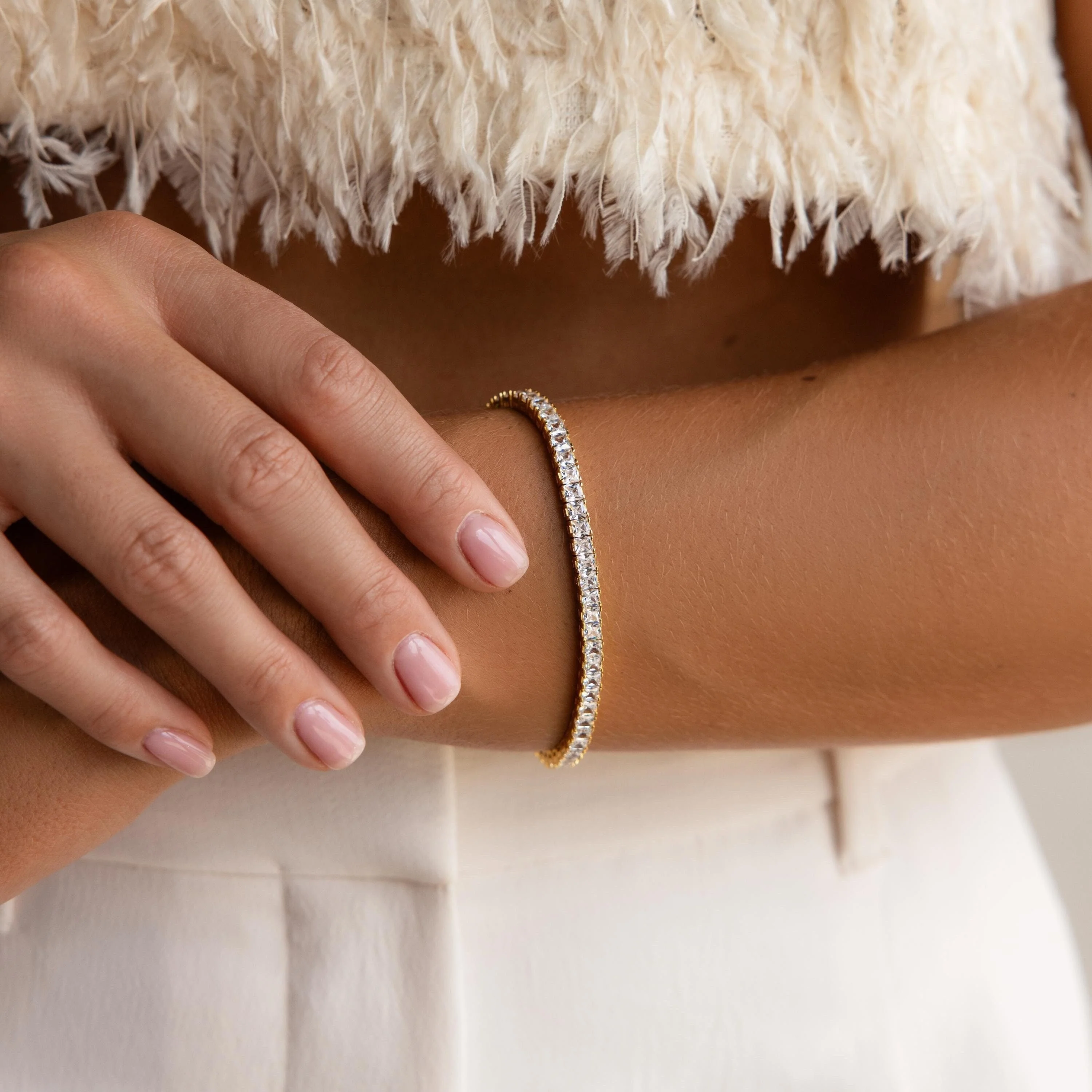 Princess Diamond Tennis Bracelet in 18K Gold - Image 2