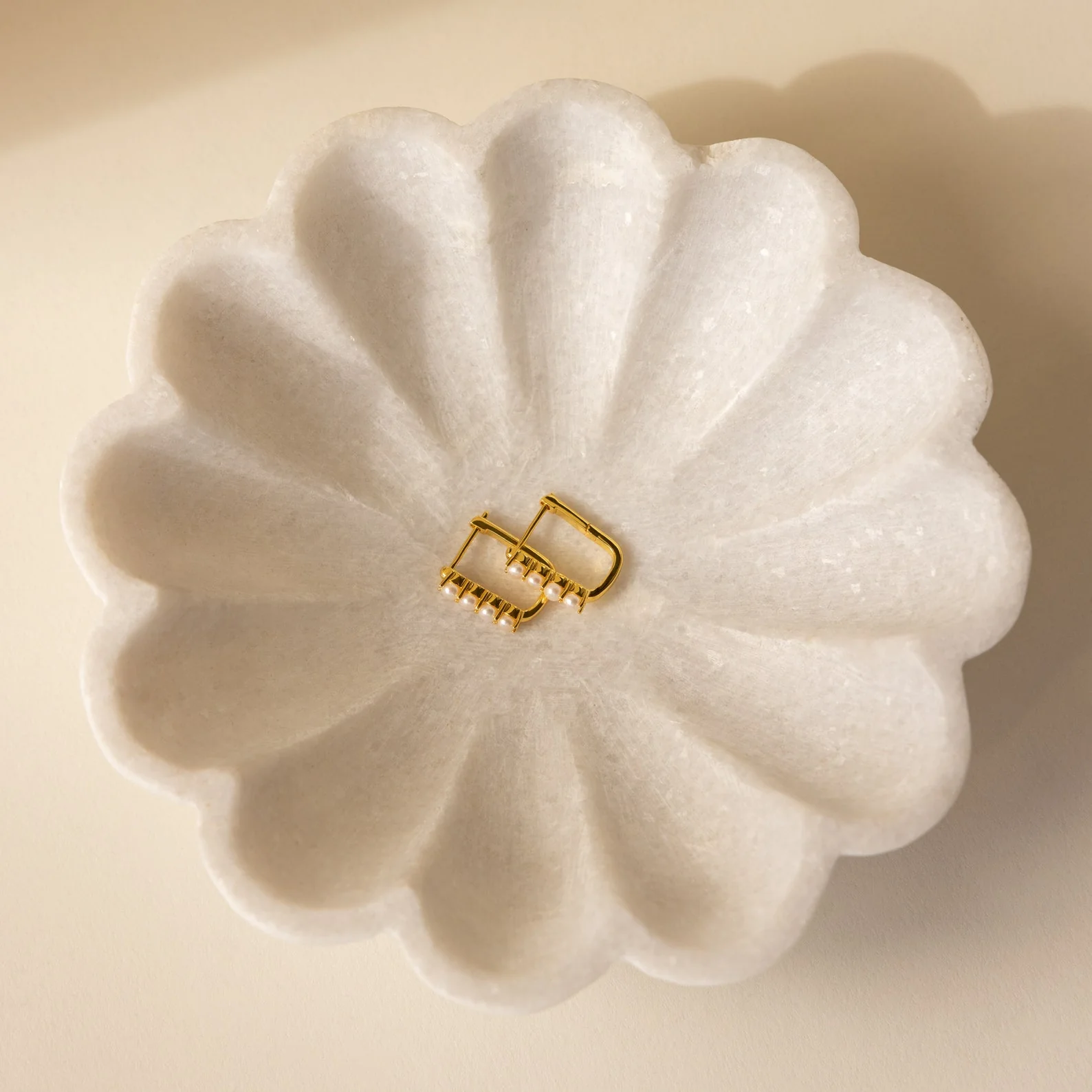Rayne Pearl Link Earrings - Image 3