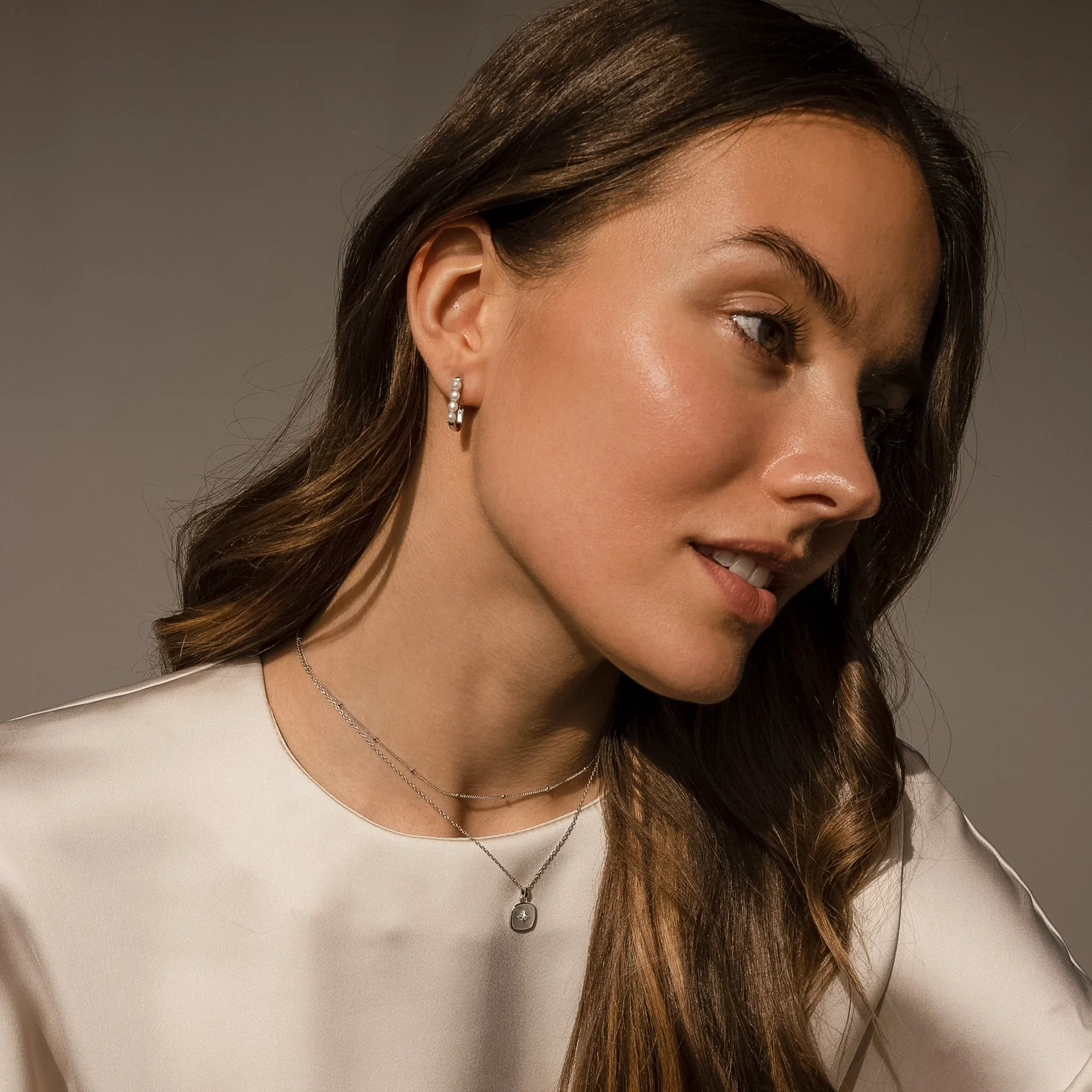 Rayne Pearl Link Earrings - Image 6