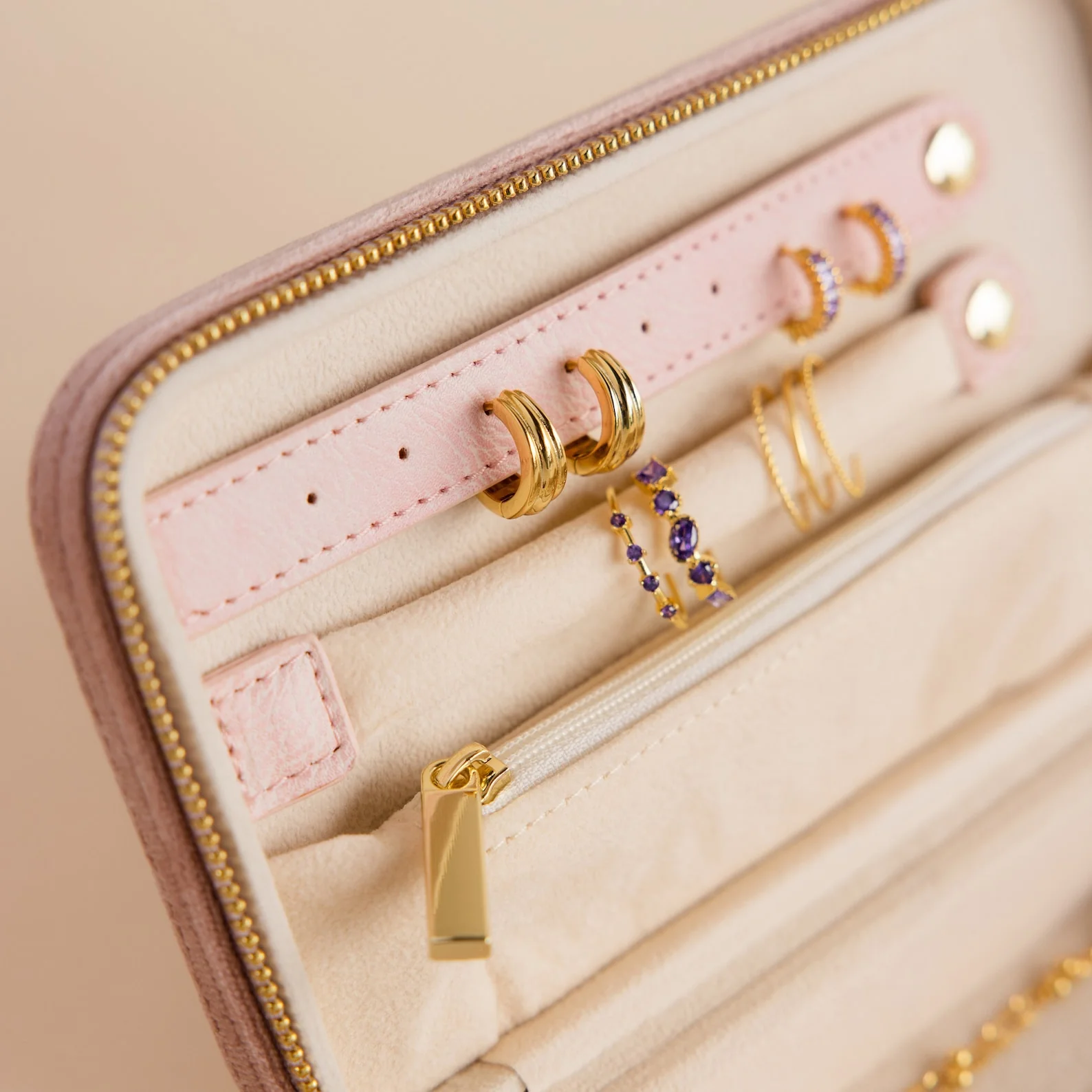 Rectangle Velvet Jewelry Case - Image 8