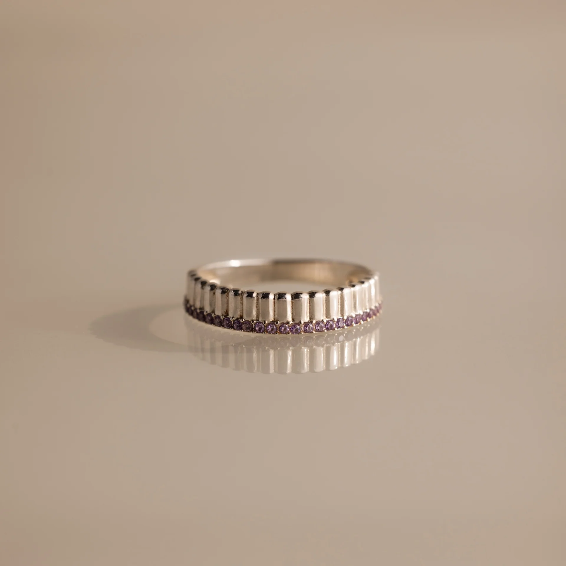 Ribbed Alexandrite Stack Ring - Image 3