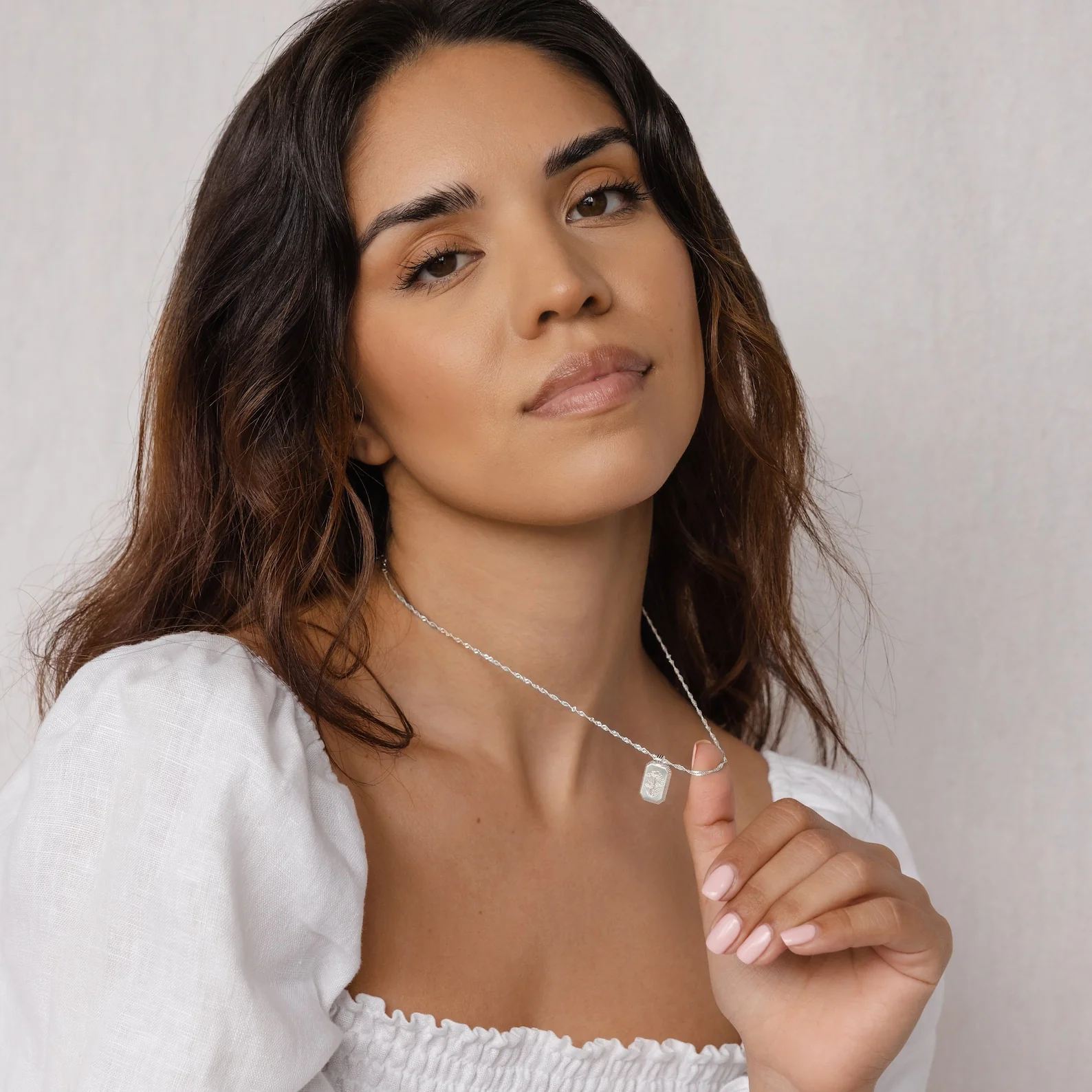 Ribbed Birth Flower Tag Necklace - Image 4