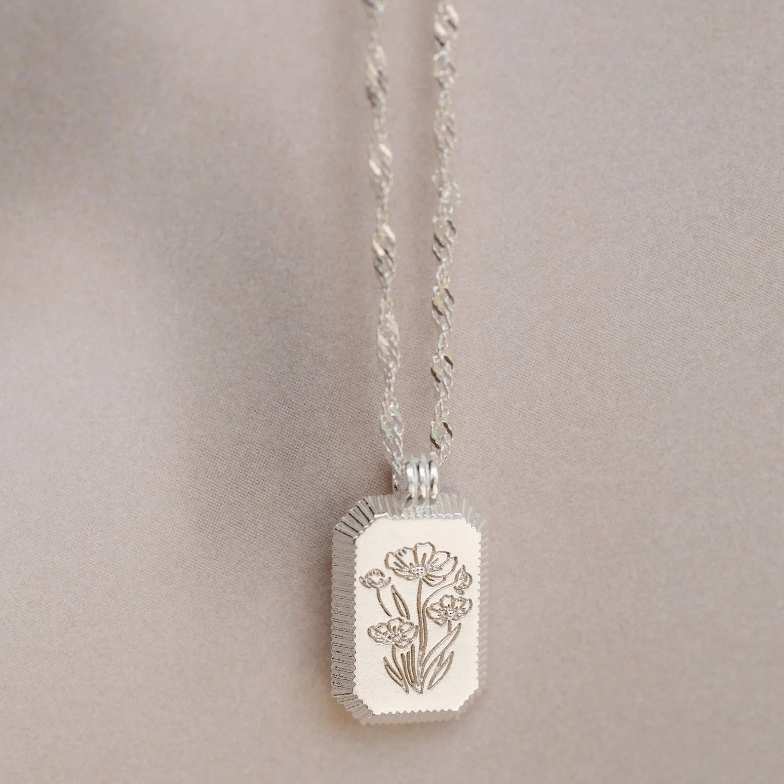 Ribbed Birth Flower Tag Necklace - Image 5
