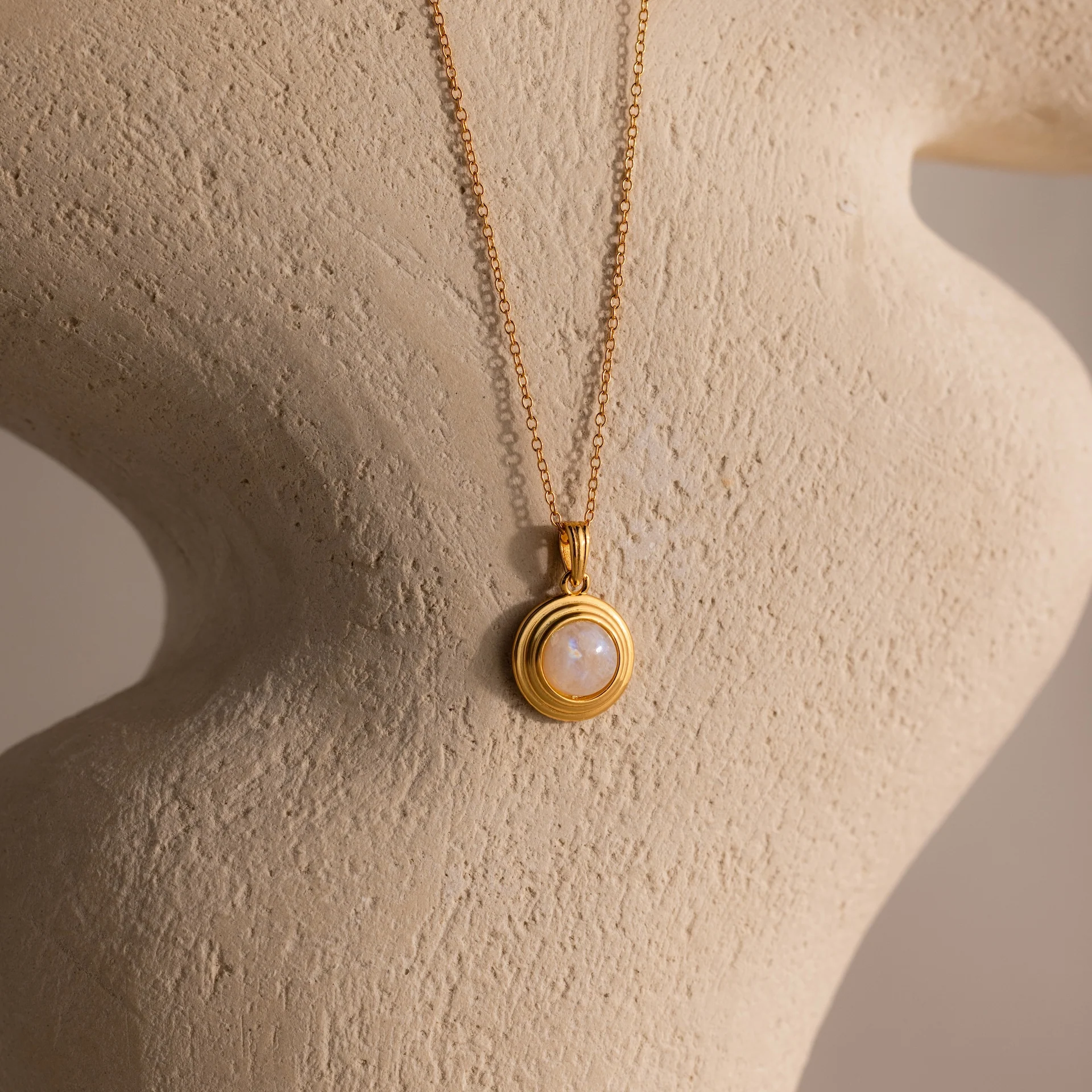 Ribbed Birthstone Pendant Necklace - Image 8