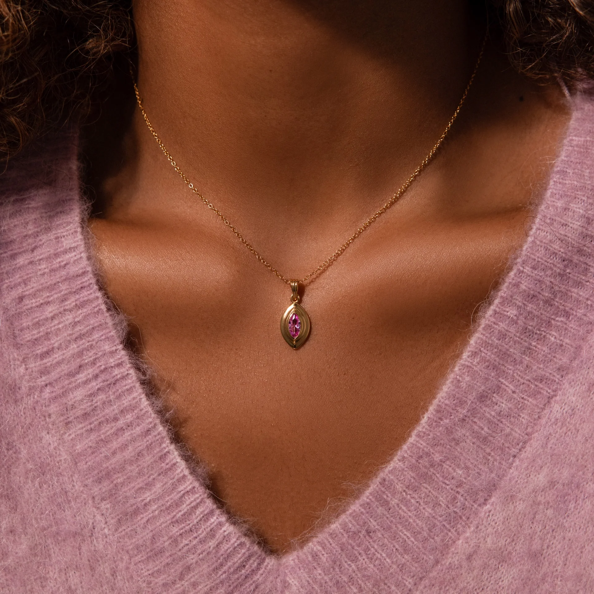 Ribbed Garnet Pendant Necklace - Image 2
