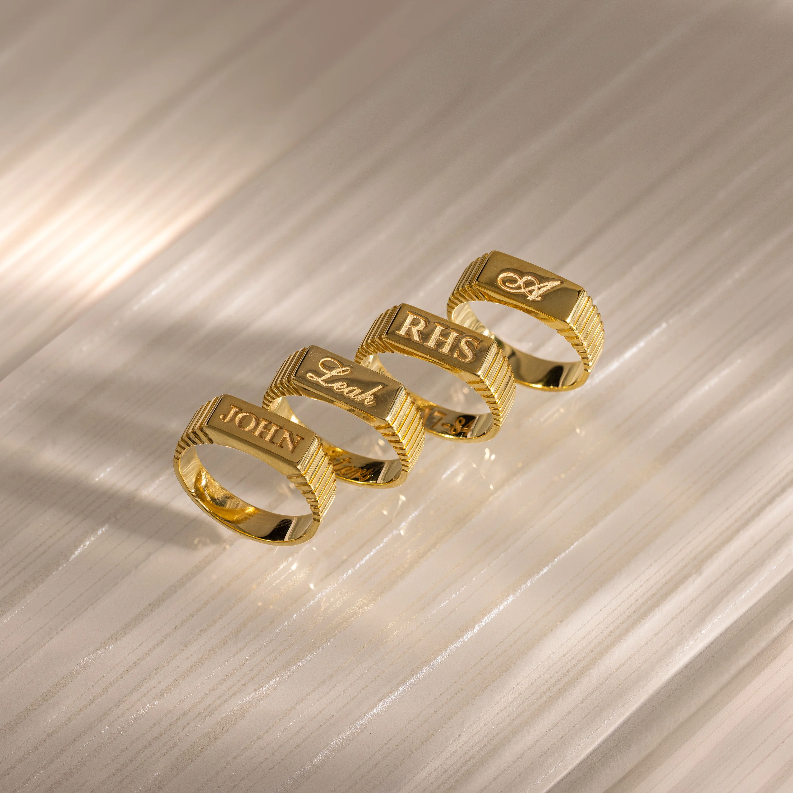 Ribbed Name Signet Ring - Image 8