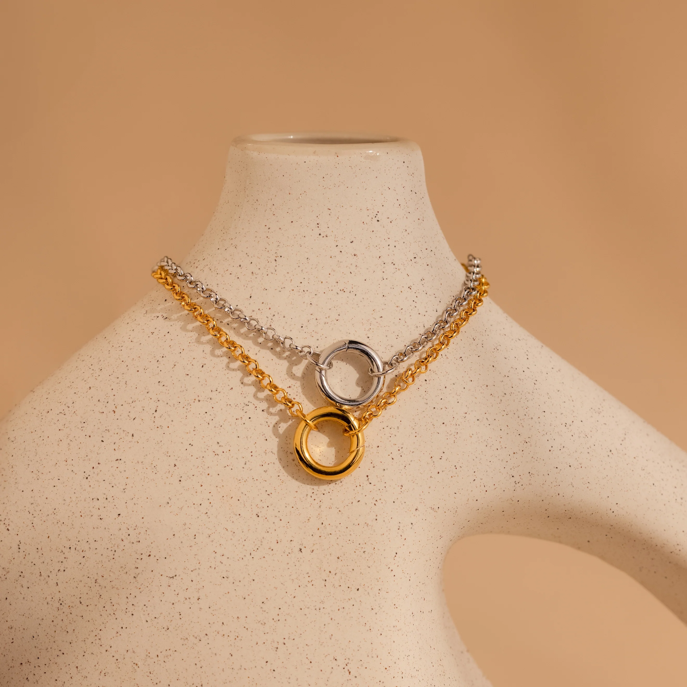 Rolo Circle Charm Bracelet - Image 6