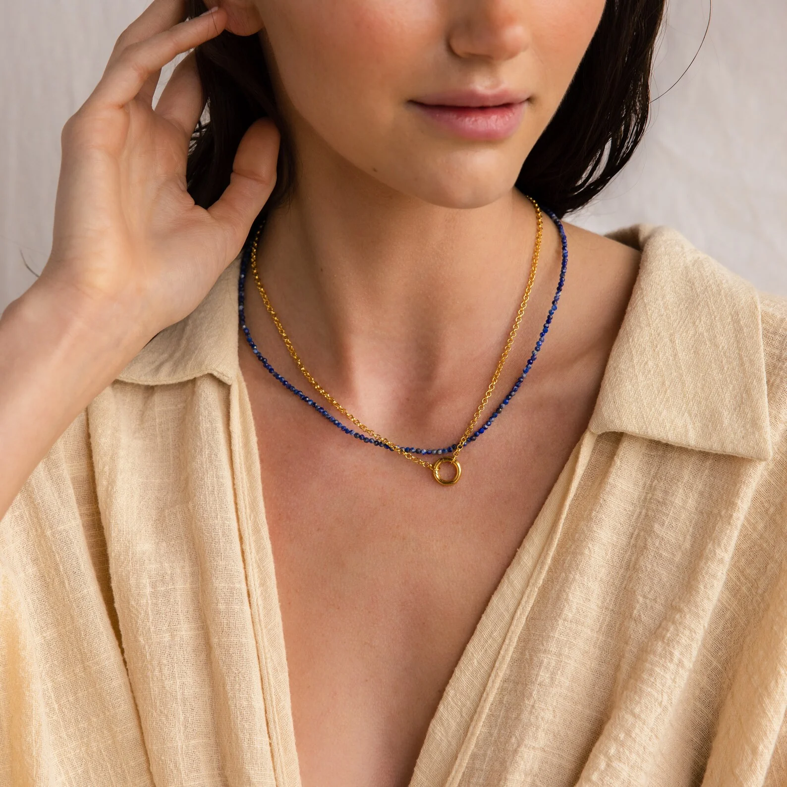 Rolo Circle Charm Necklace in 18K Gold - Image 8