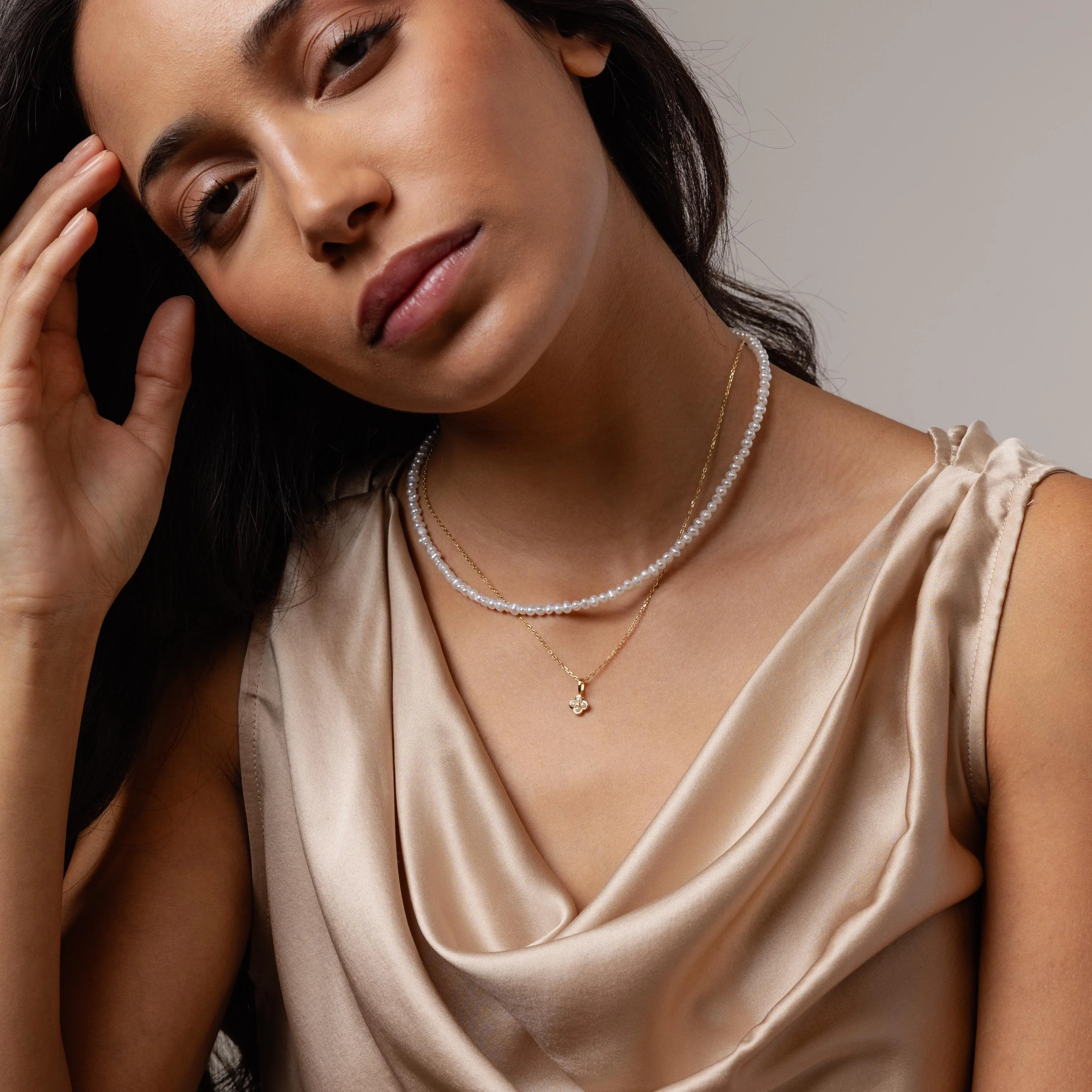 Rounded Pearl Flower Necklace in 18K Gold - Image 8