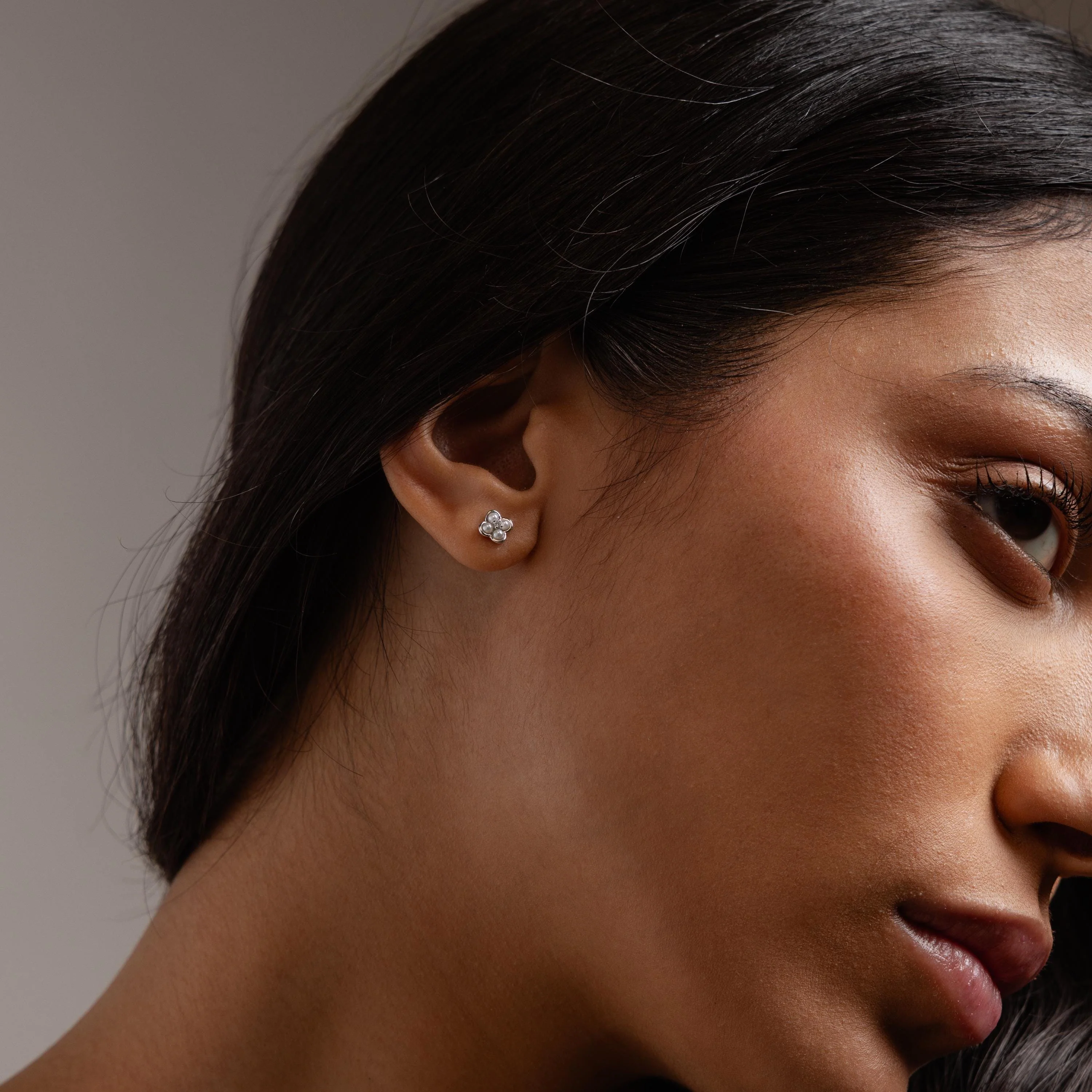 Rounded Pearl Flower Studs - Image 5