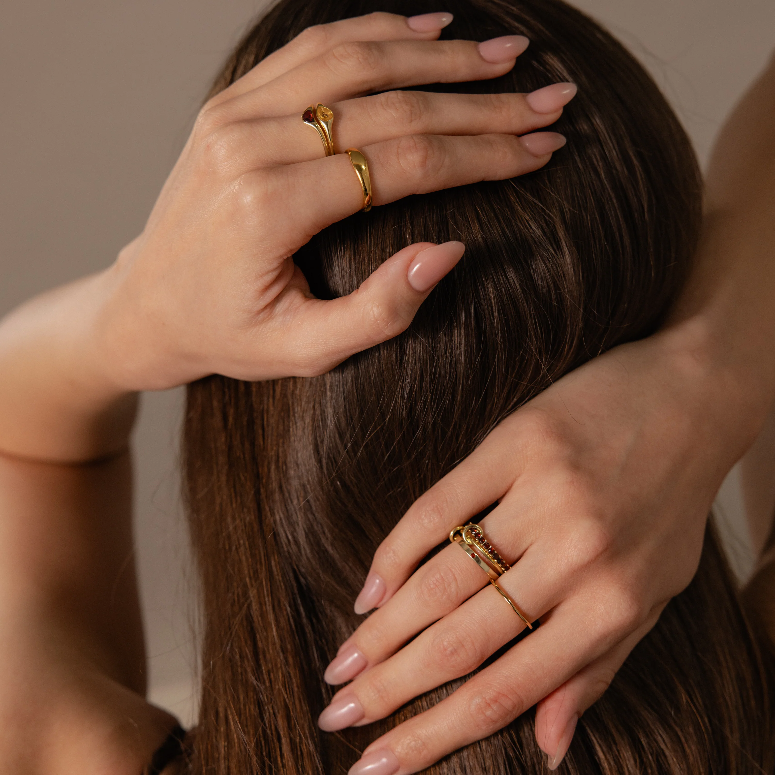 Sculpted Toi et Moi Ring Set in 18K Gold - Image 6