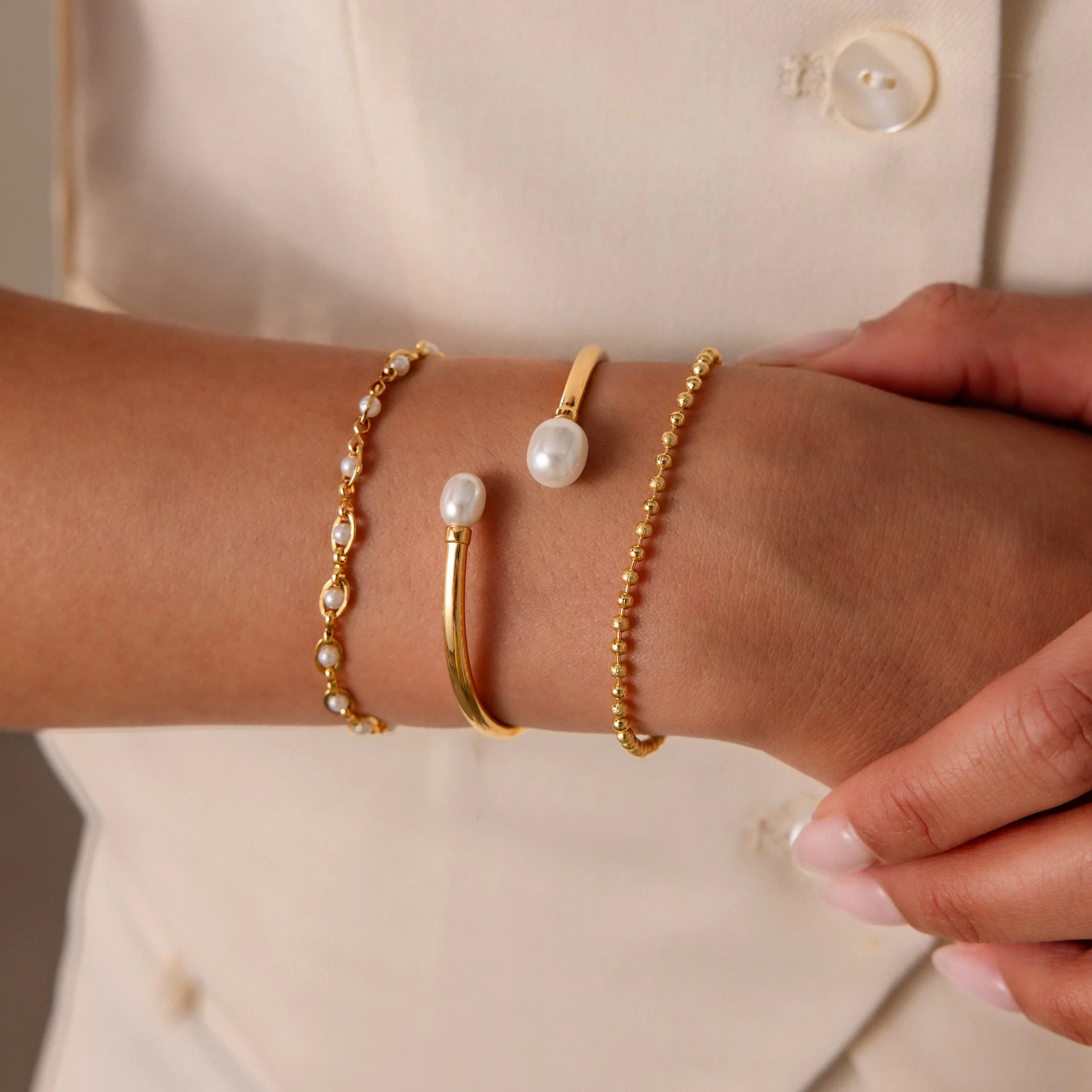 Serenity Pearl Cuff Bracelet in 18K Gold - Image 4