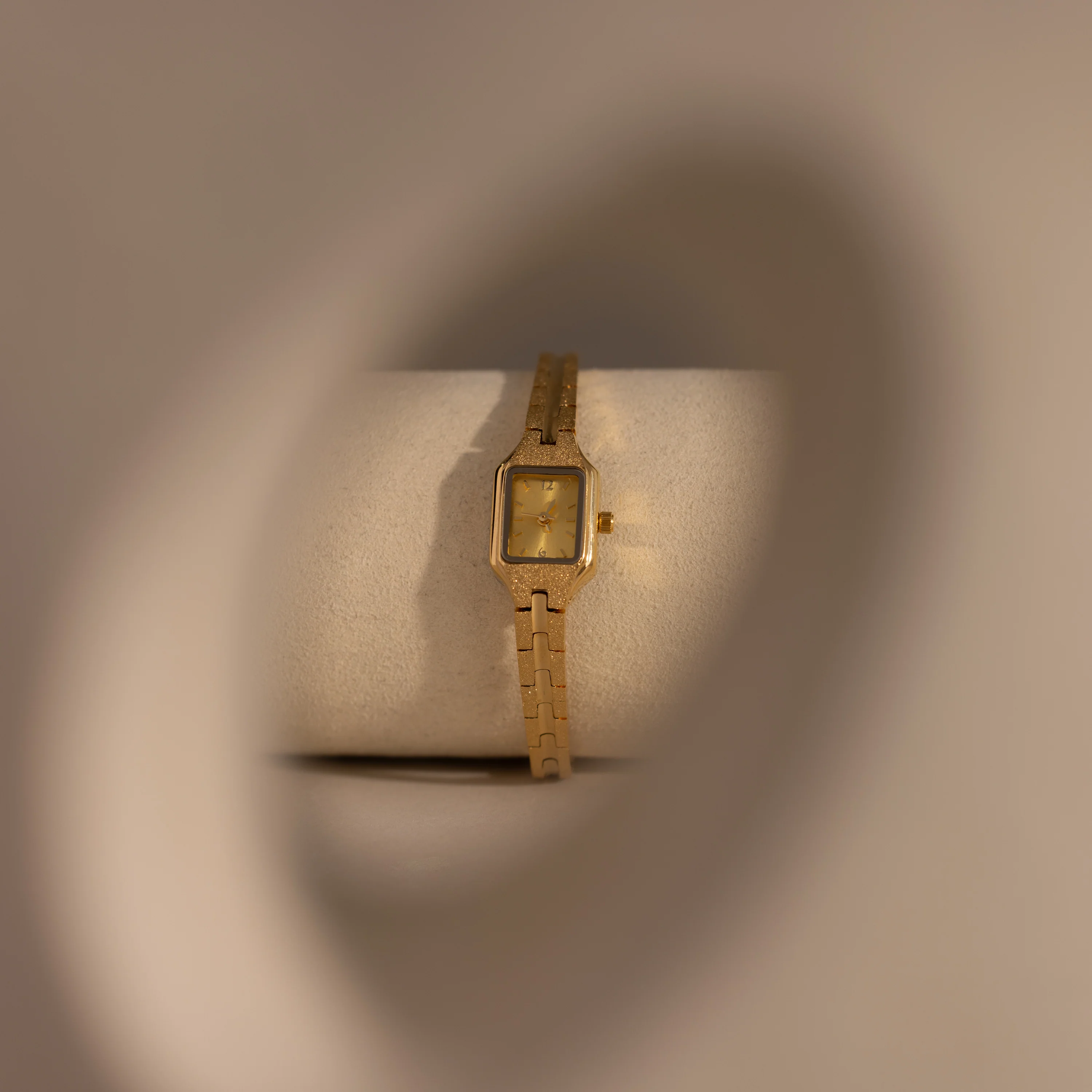 Serpent Chain Timepiece - Image 7