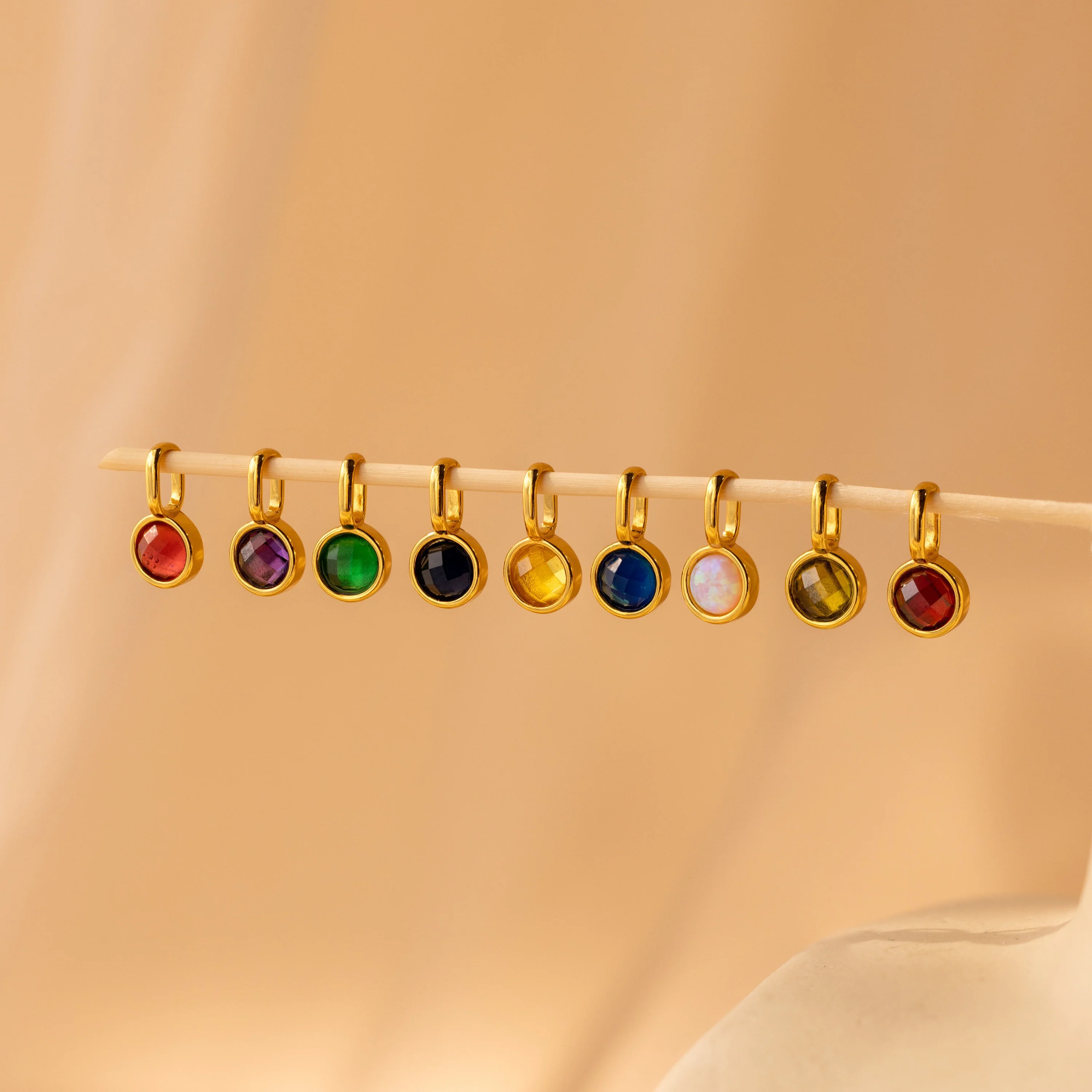 Signet Blue Zircon Charm in 18K Gold - Image 4