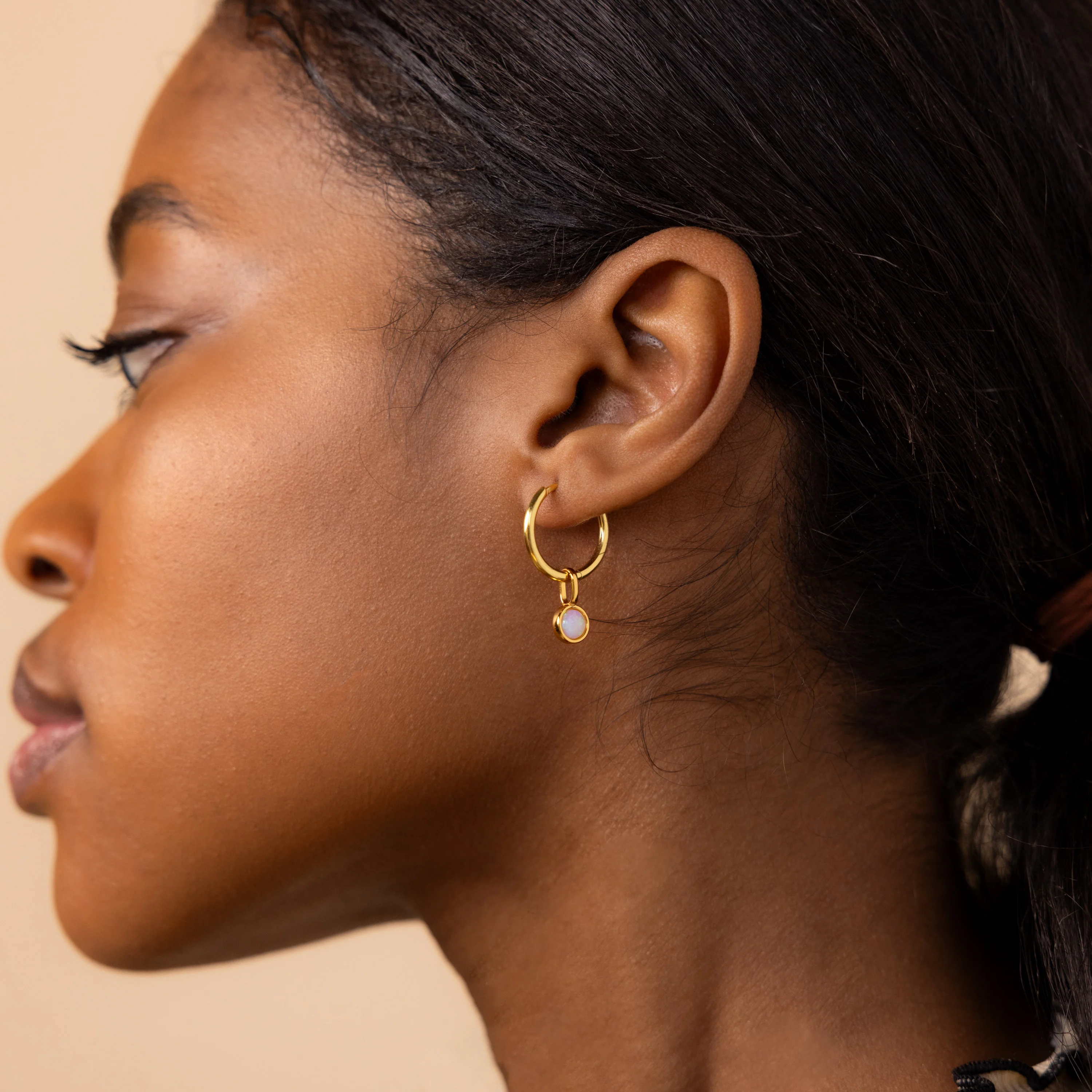 Signet Blue Zircon Charm in 18K Gold - Image 7