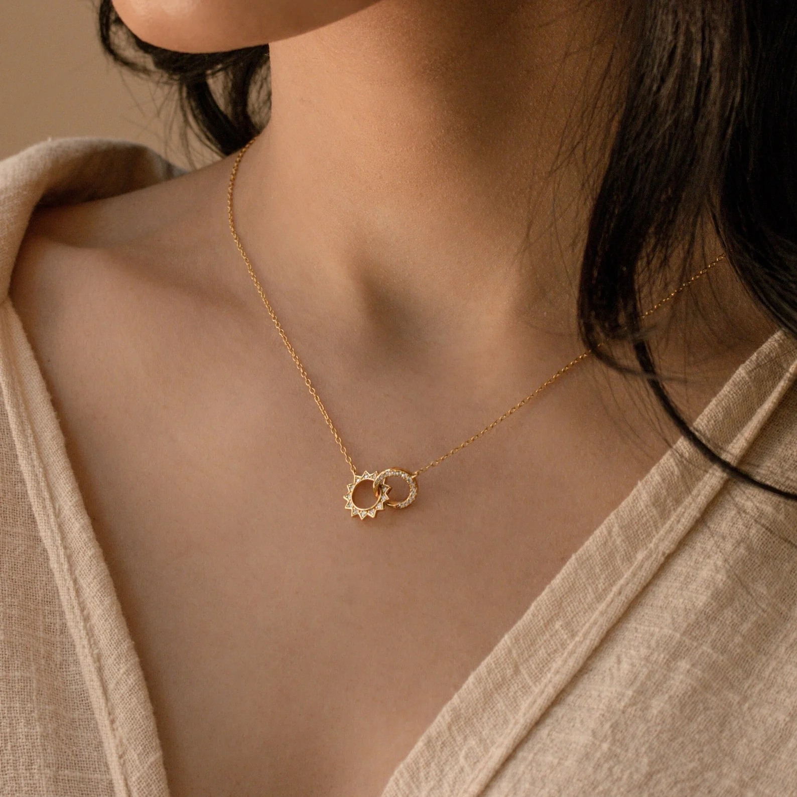 Sun & Moon Eternity Necklace in 18K Gold - Image 3