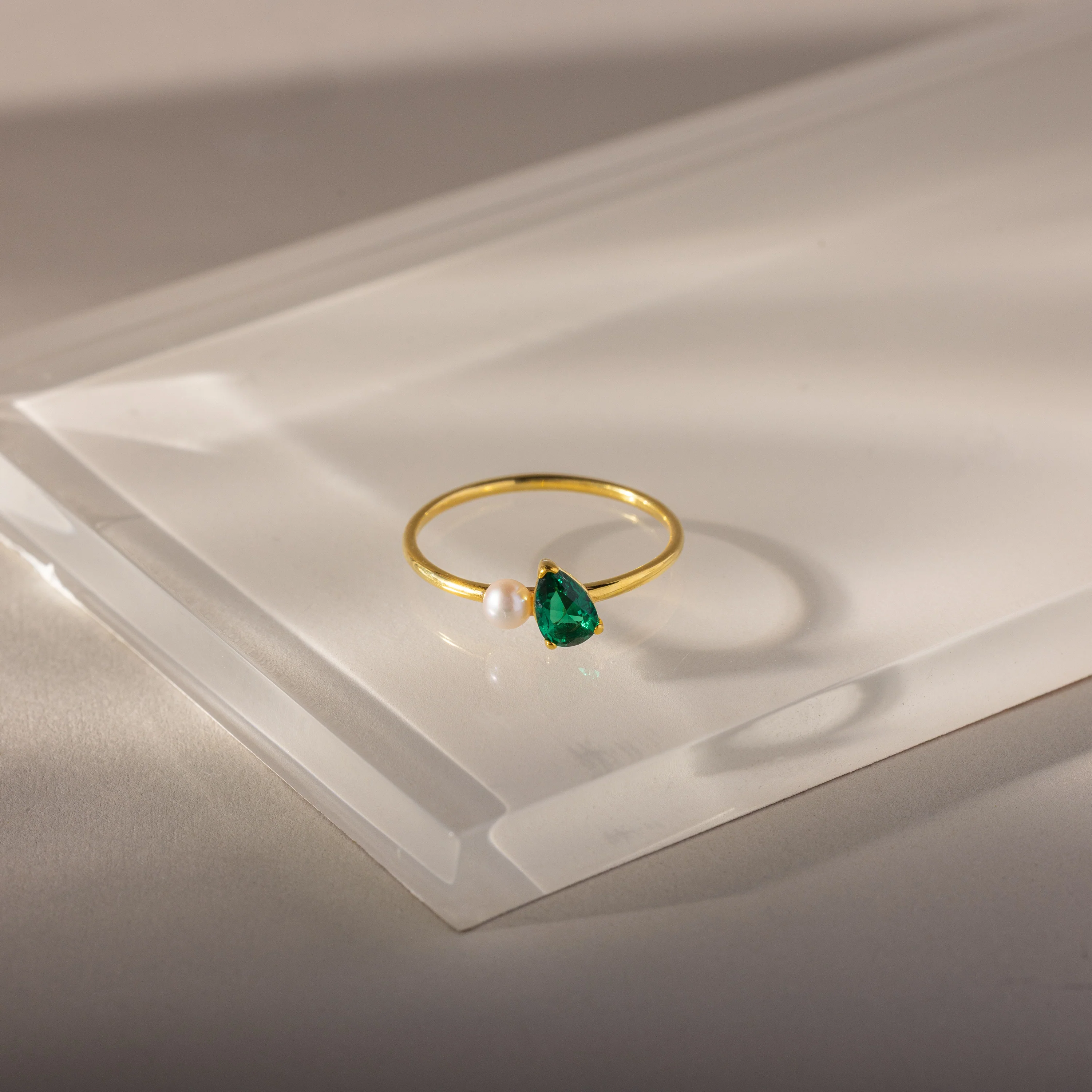 Teardrop Emerald & Pearl Ring