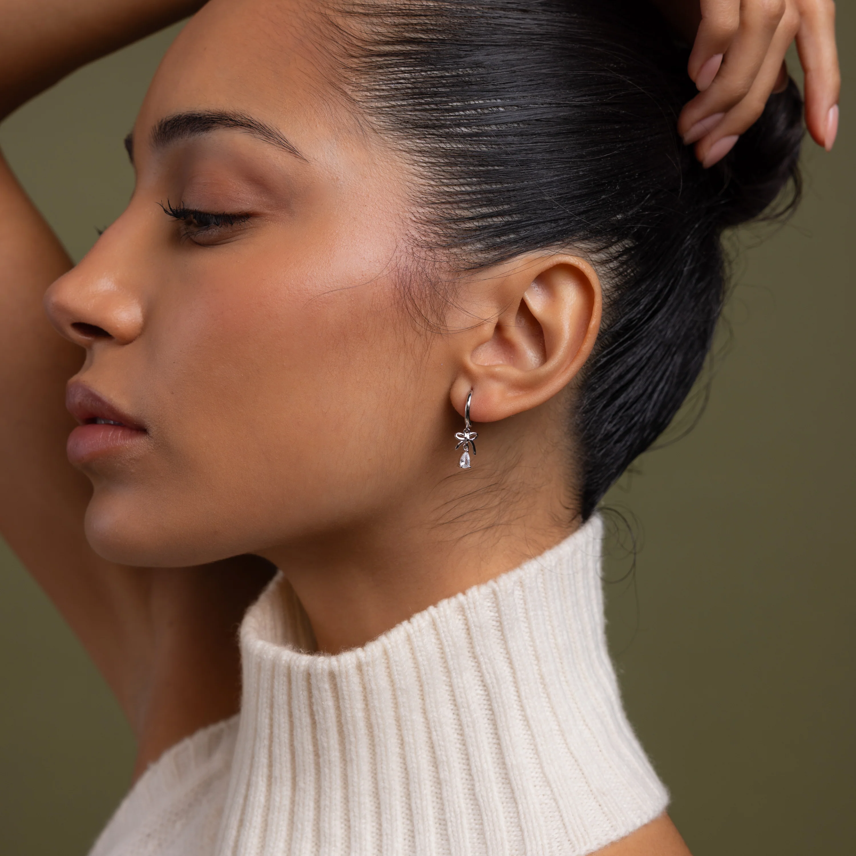 Teardrop Ribbon Charm Hoops in Silver - Image 4