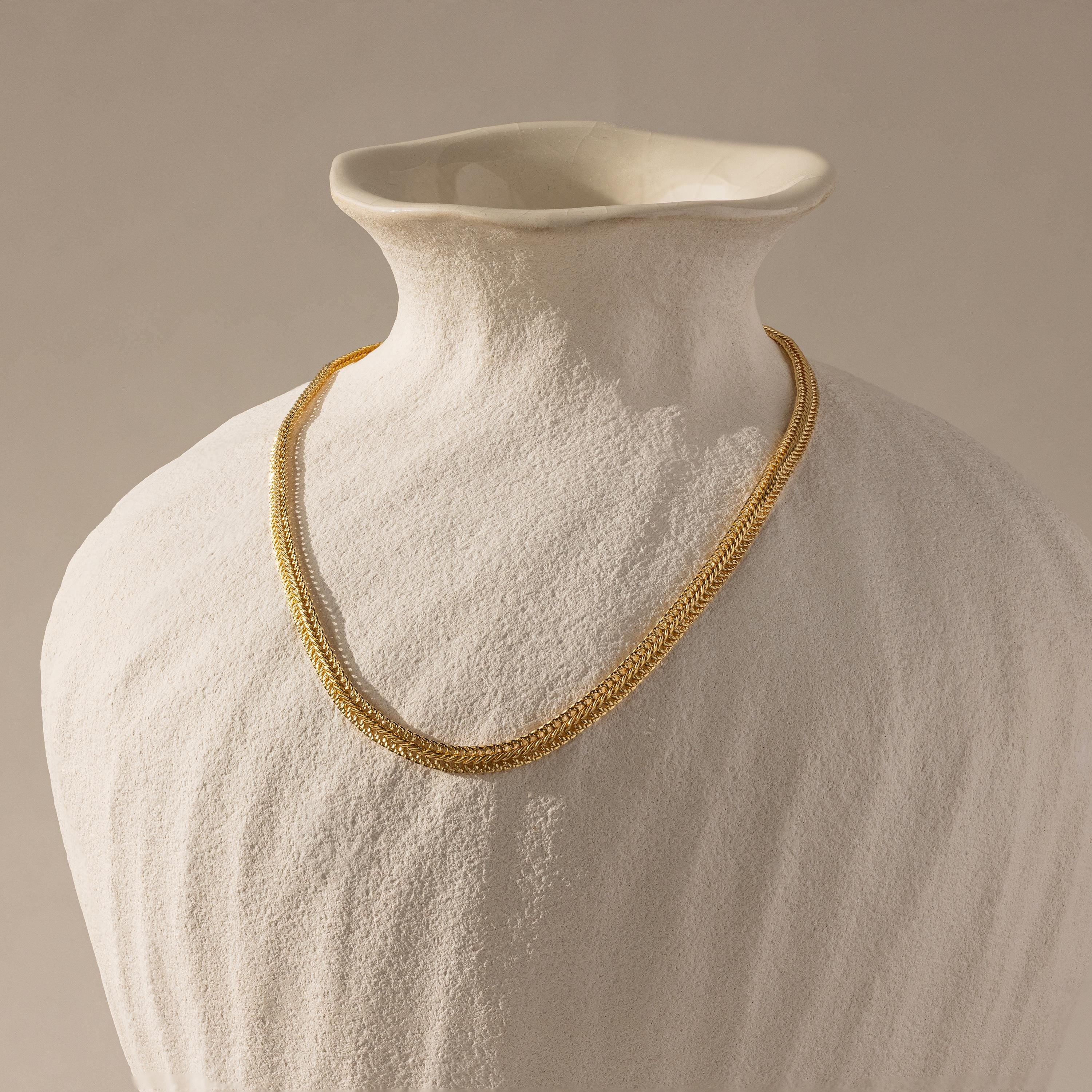Thin Mesh Chain Necklace in 18K Gold - Image 3