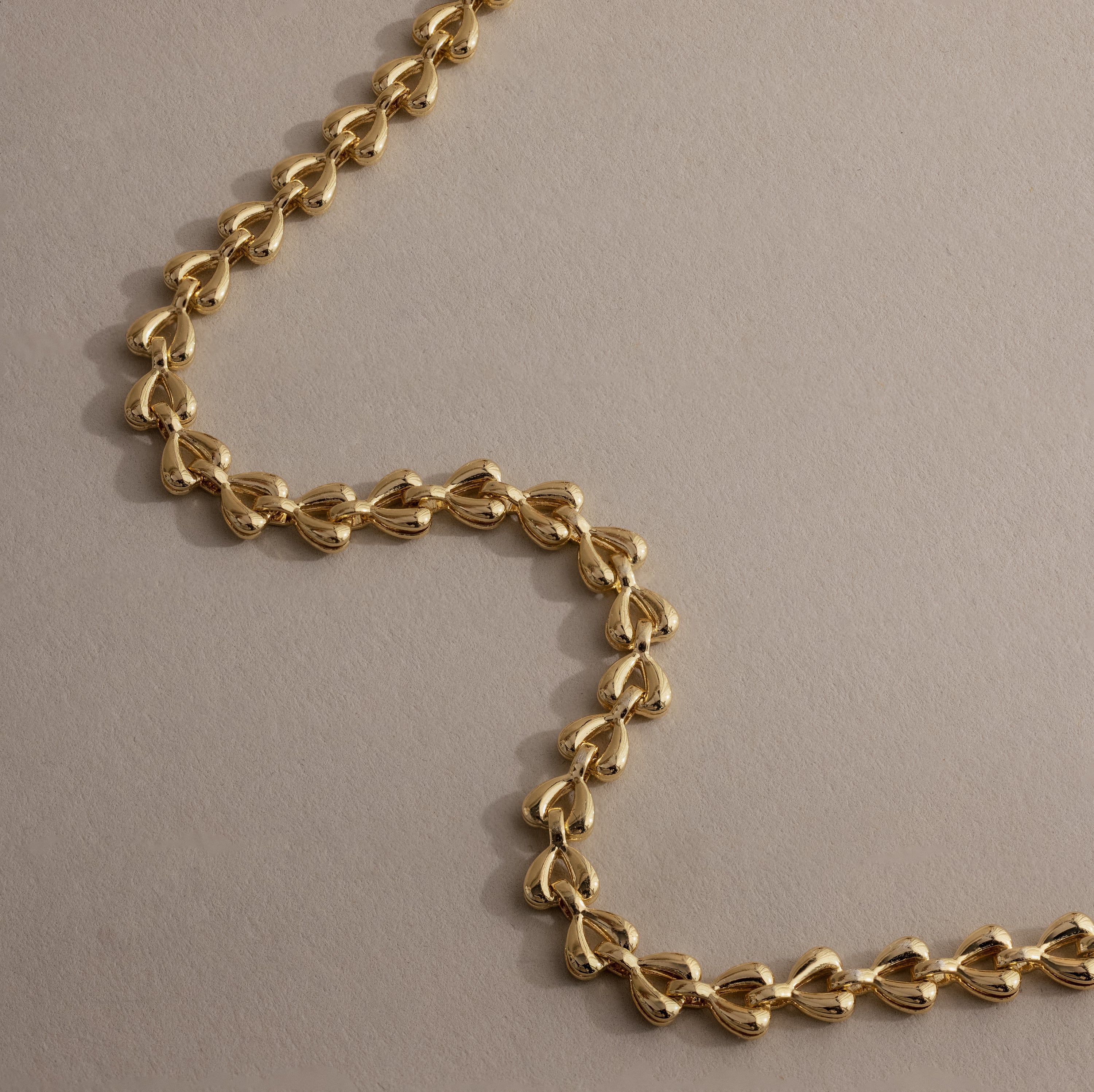 Tiny Link Heart Bracelet - Image 8