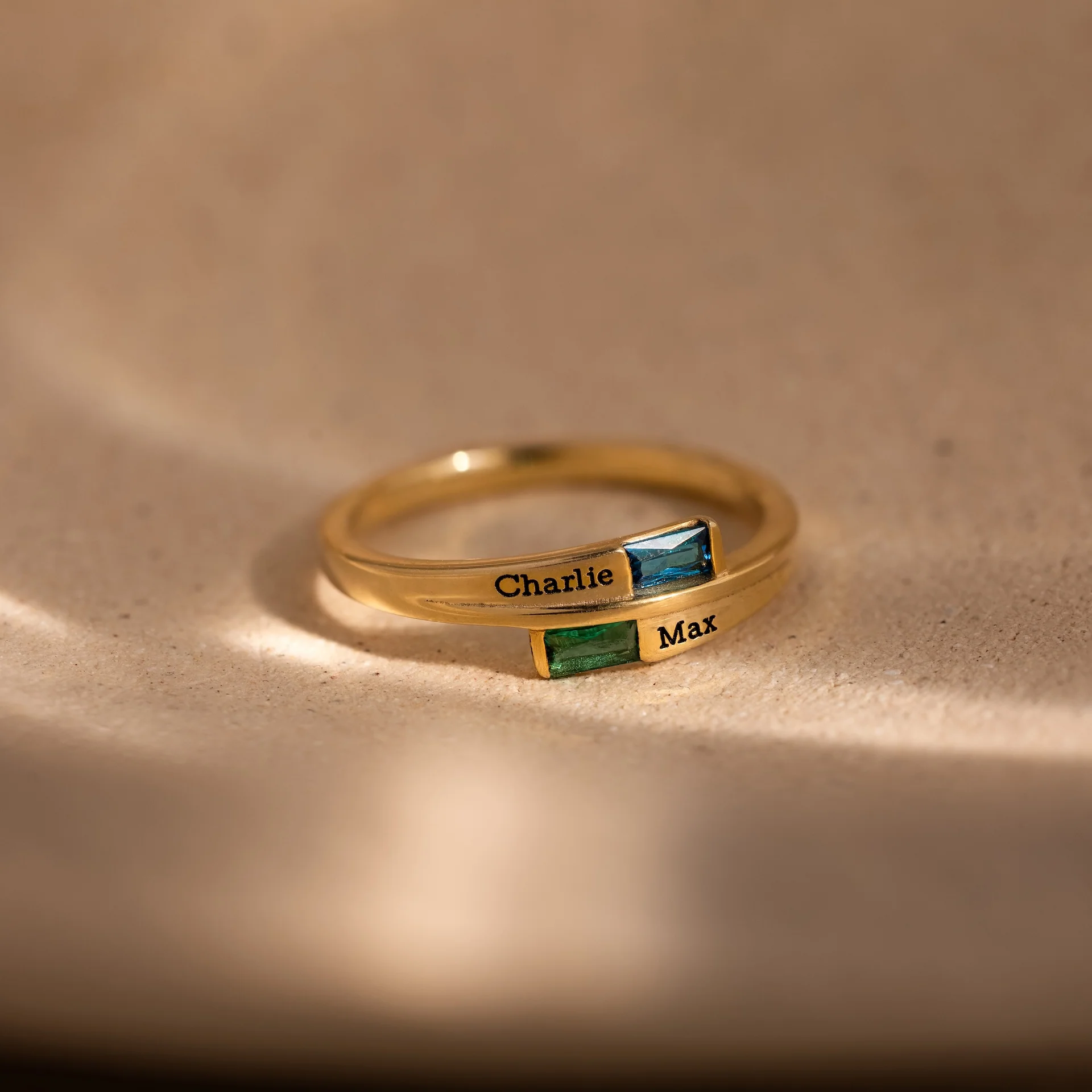 Toi et Moi Baguette Name Ring in 18K Gold - Image 5