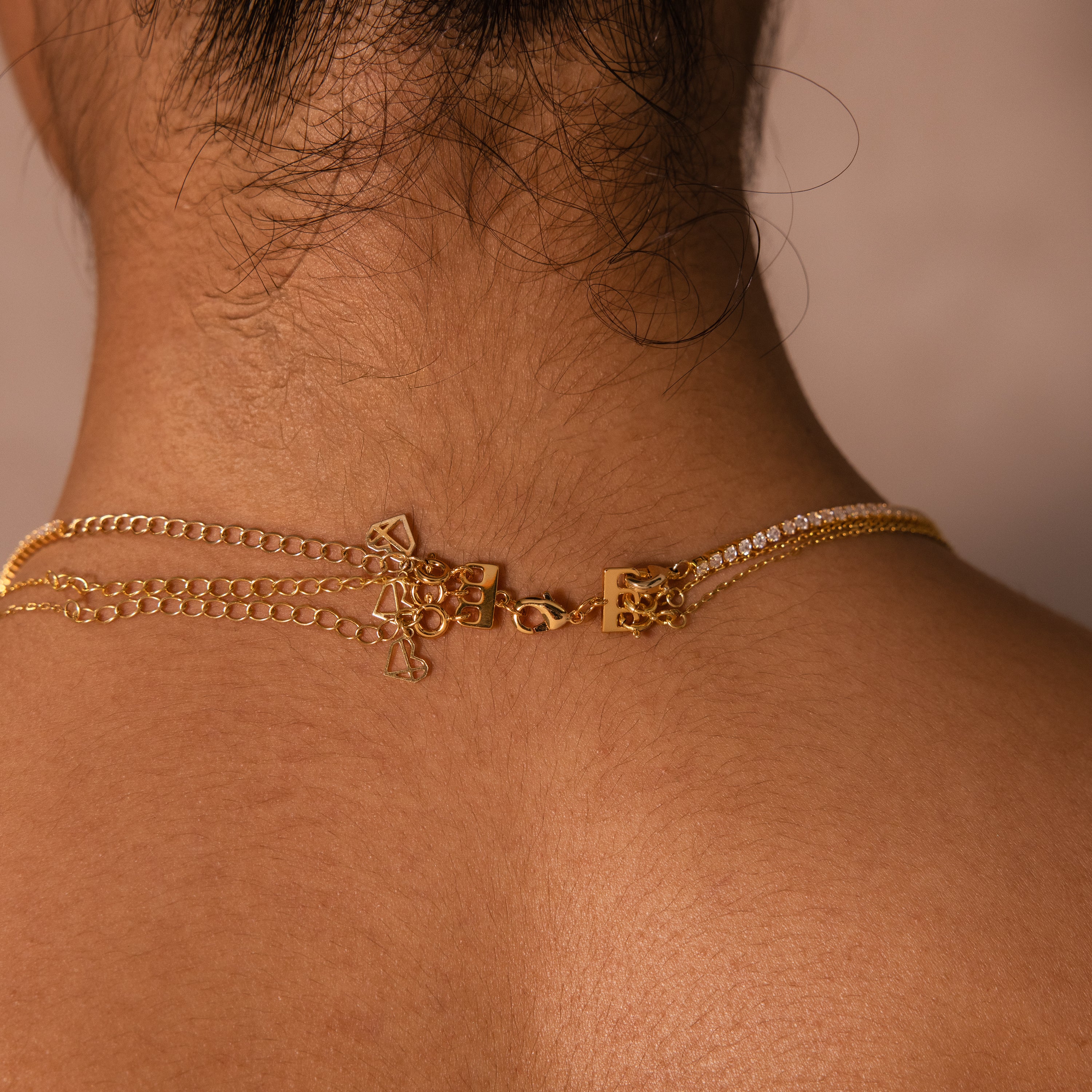 Triple Layering Clasp in 18K Gold - Image 4