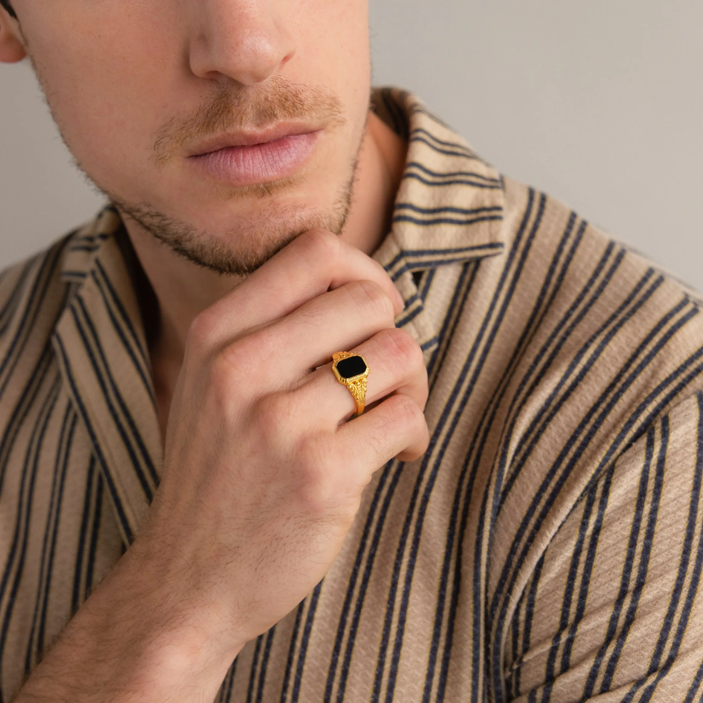 Vintage Black Signet Ring - Image 2