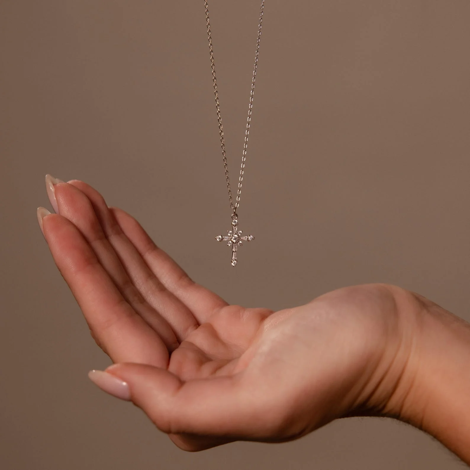 Vintage Diamond Cross Necklace in Silver - Image 6