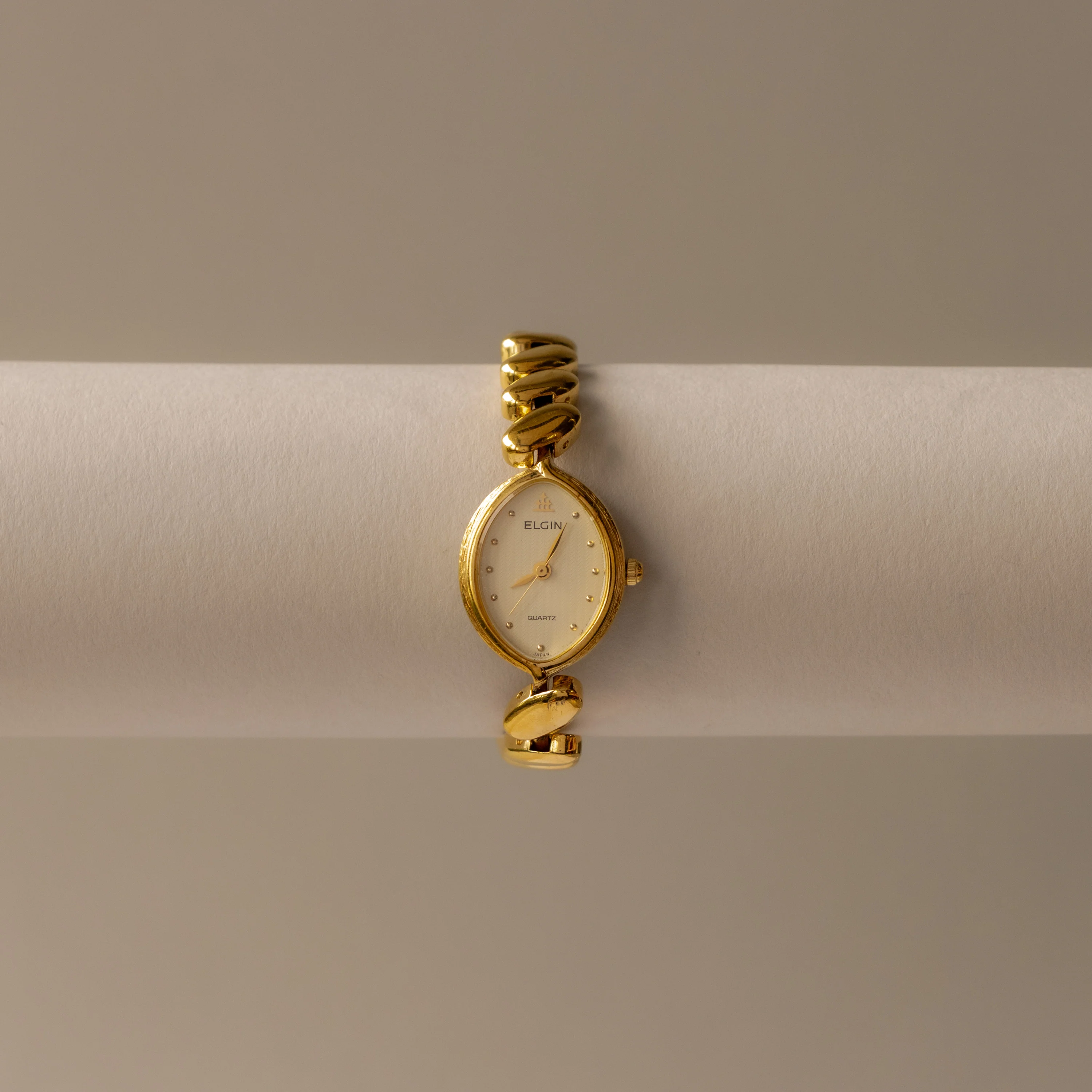 Vintage Elgin Oval Beaded Gold Watch - Image 2