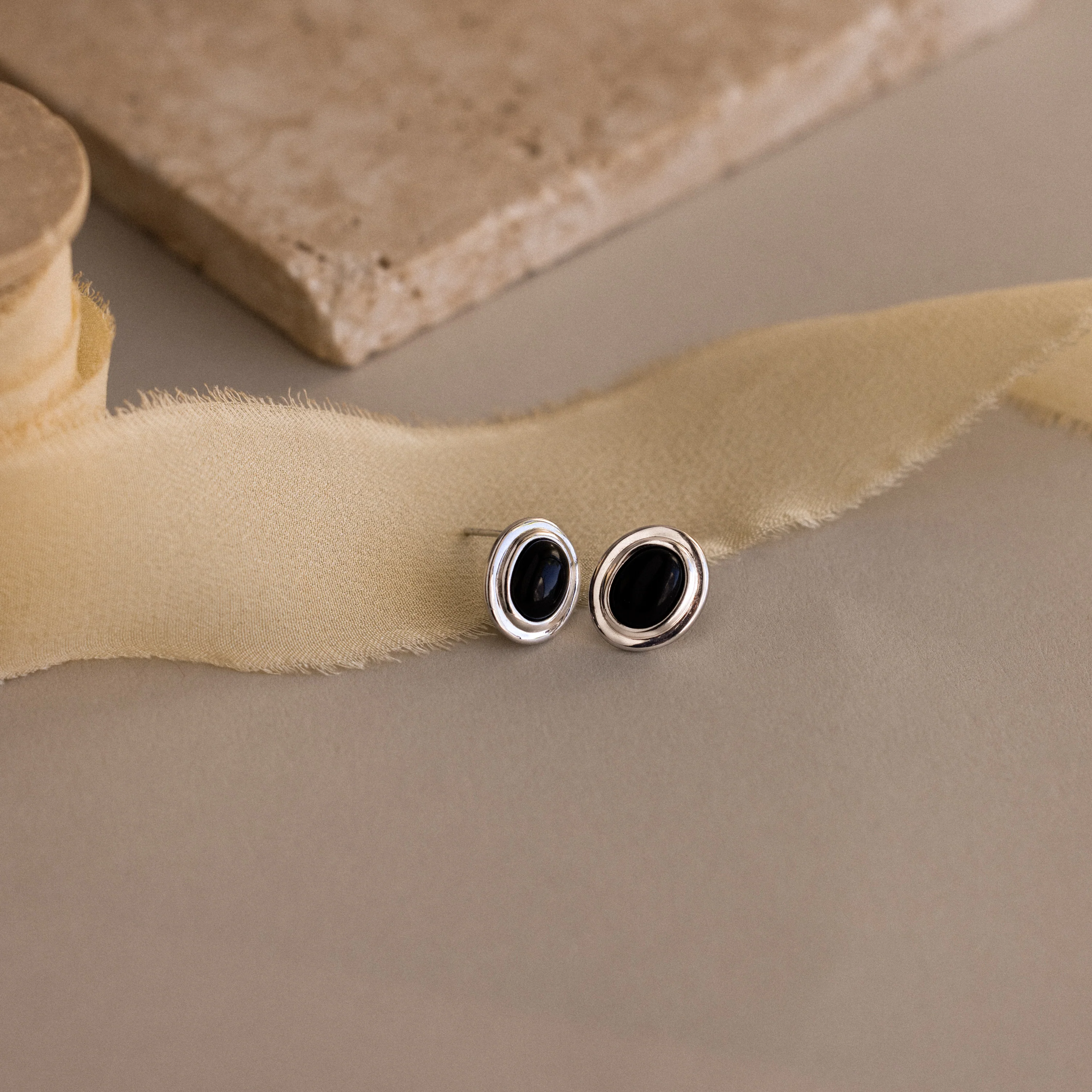 Vintage Oval Black Studs - Image 5