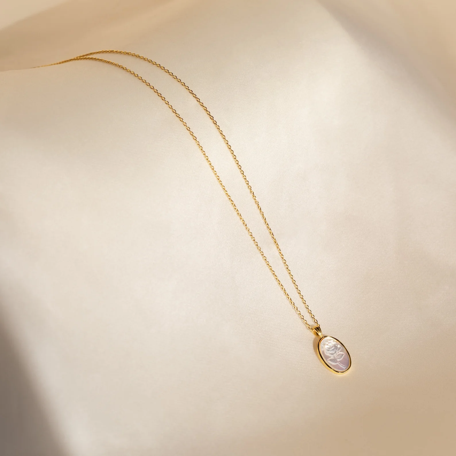 Vintage Rose Necklace - Image 7