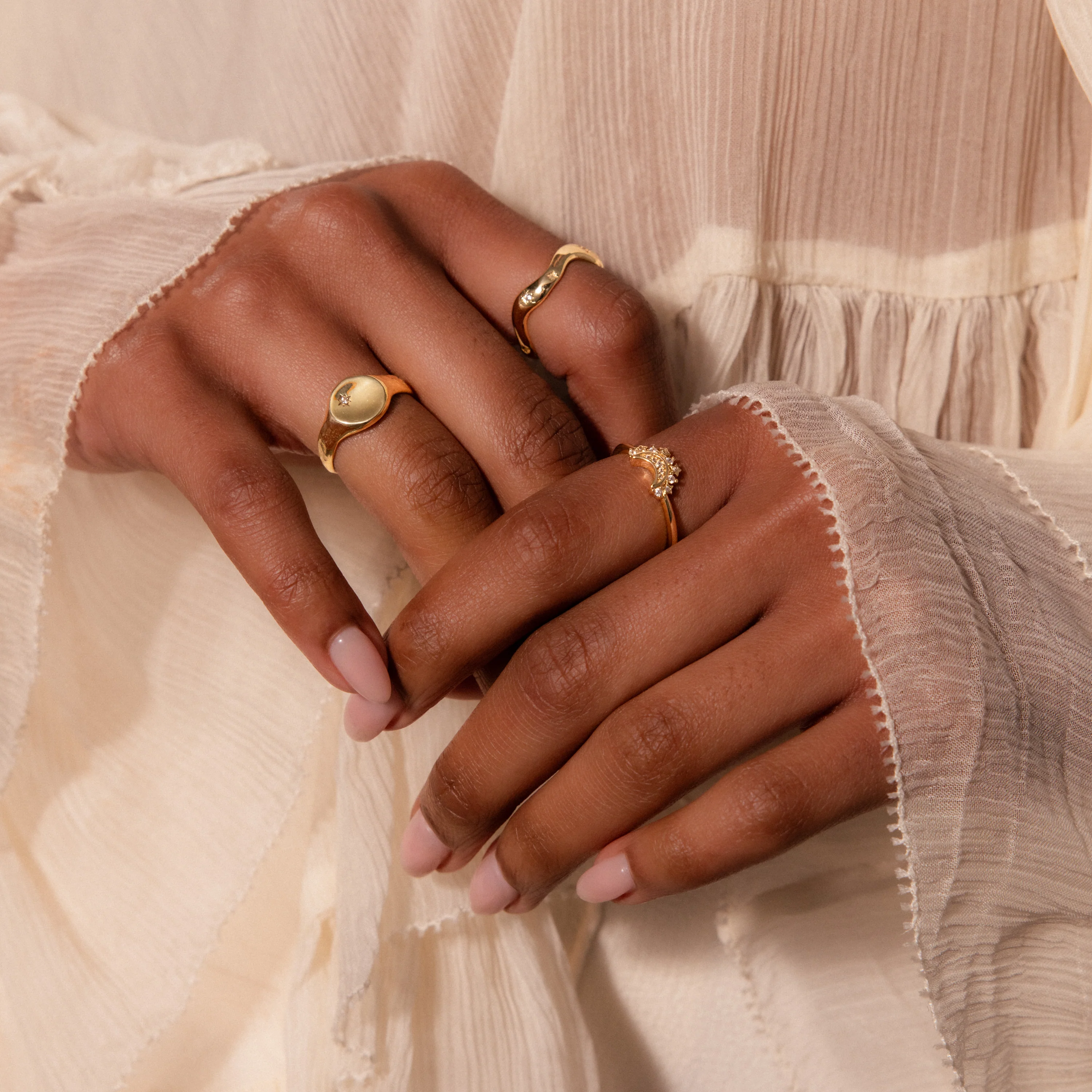Wavy Diamond Celestial Ring - Image 4