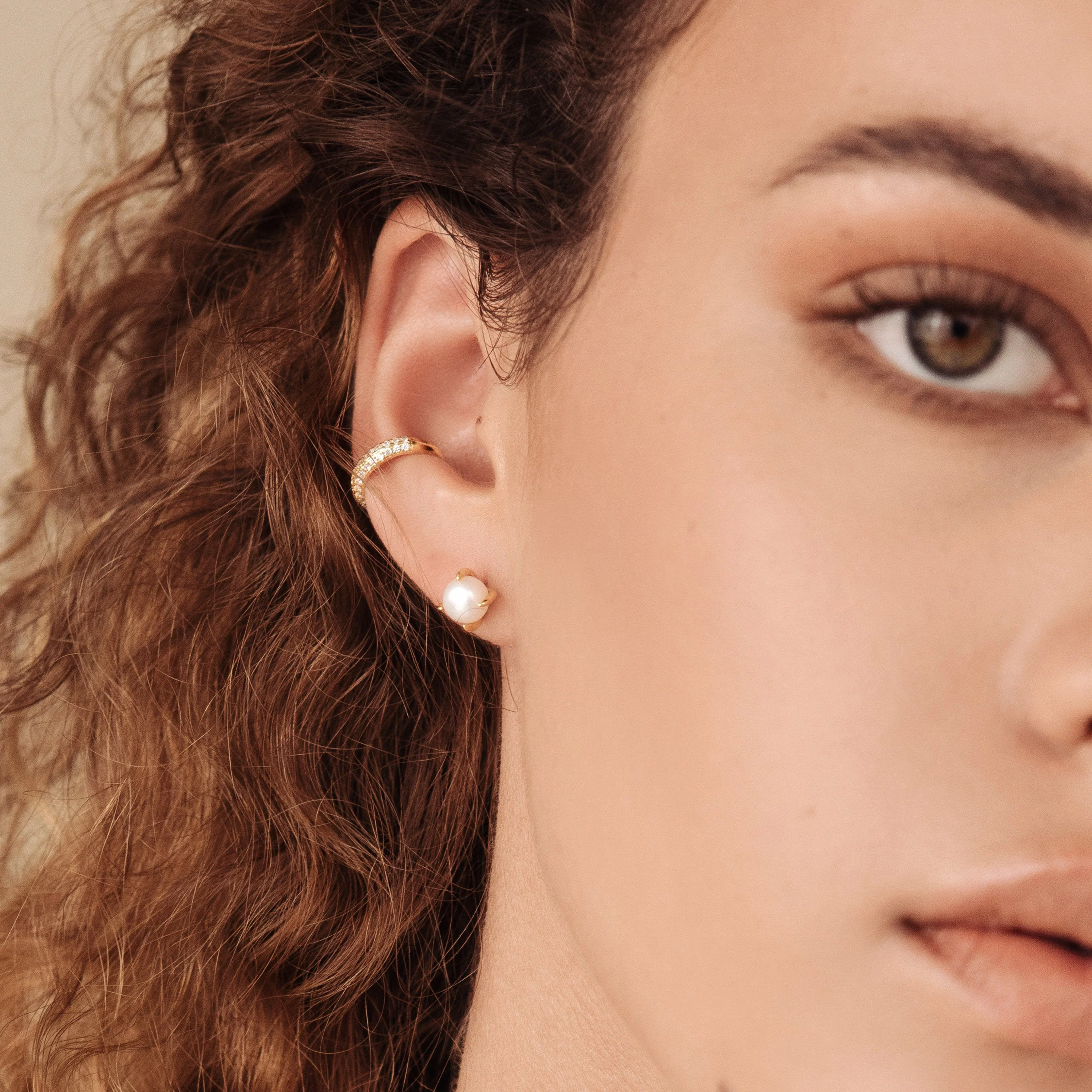 Zoe Pearl Studs - Image 4